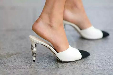 Chanel 16A Paris-Rome Ivory Black Leather Serpent Mules EU 38.5C