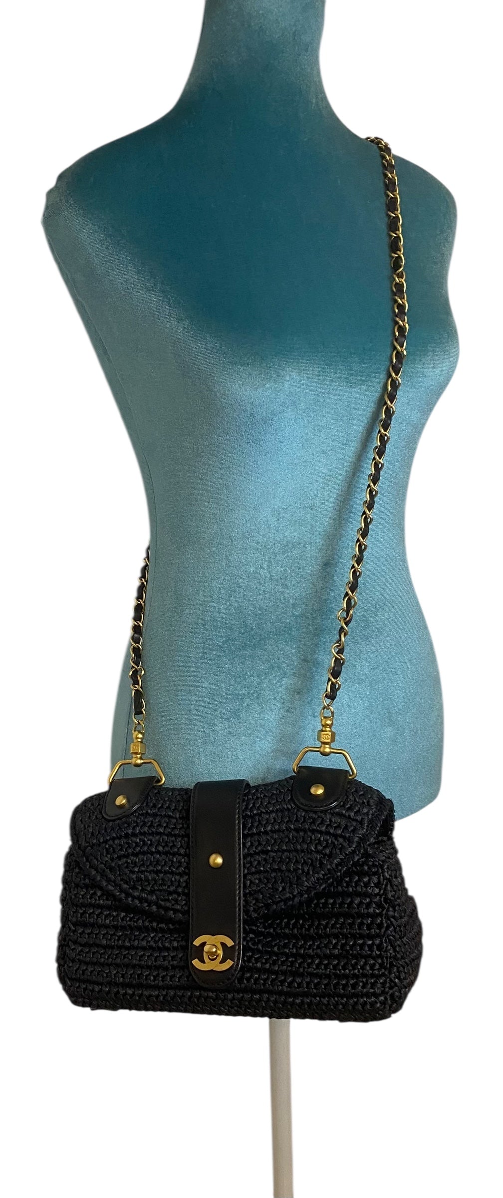 Vintage Chanel Medium Dark Navy Straw Raffia Shoulder Bag GHW
