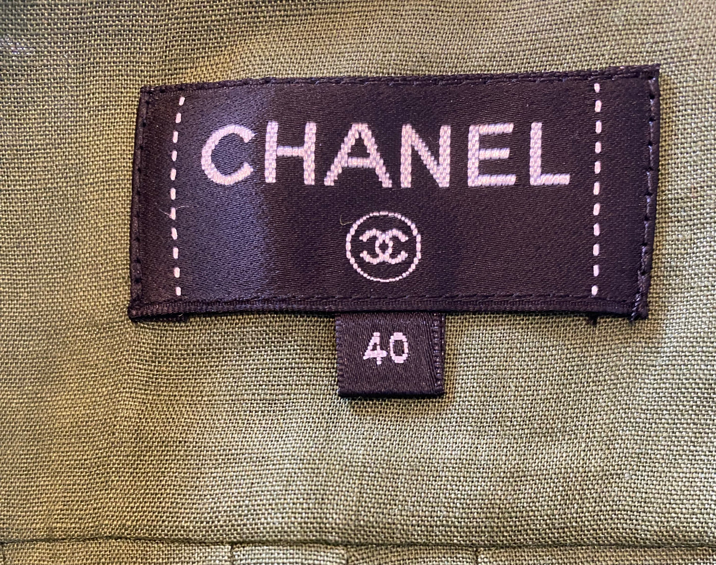CHANEL 17C RUNWAY PLEATED GREEN LINEN SLEEVELESS BOW BLOUSE TOP FR 40