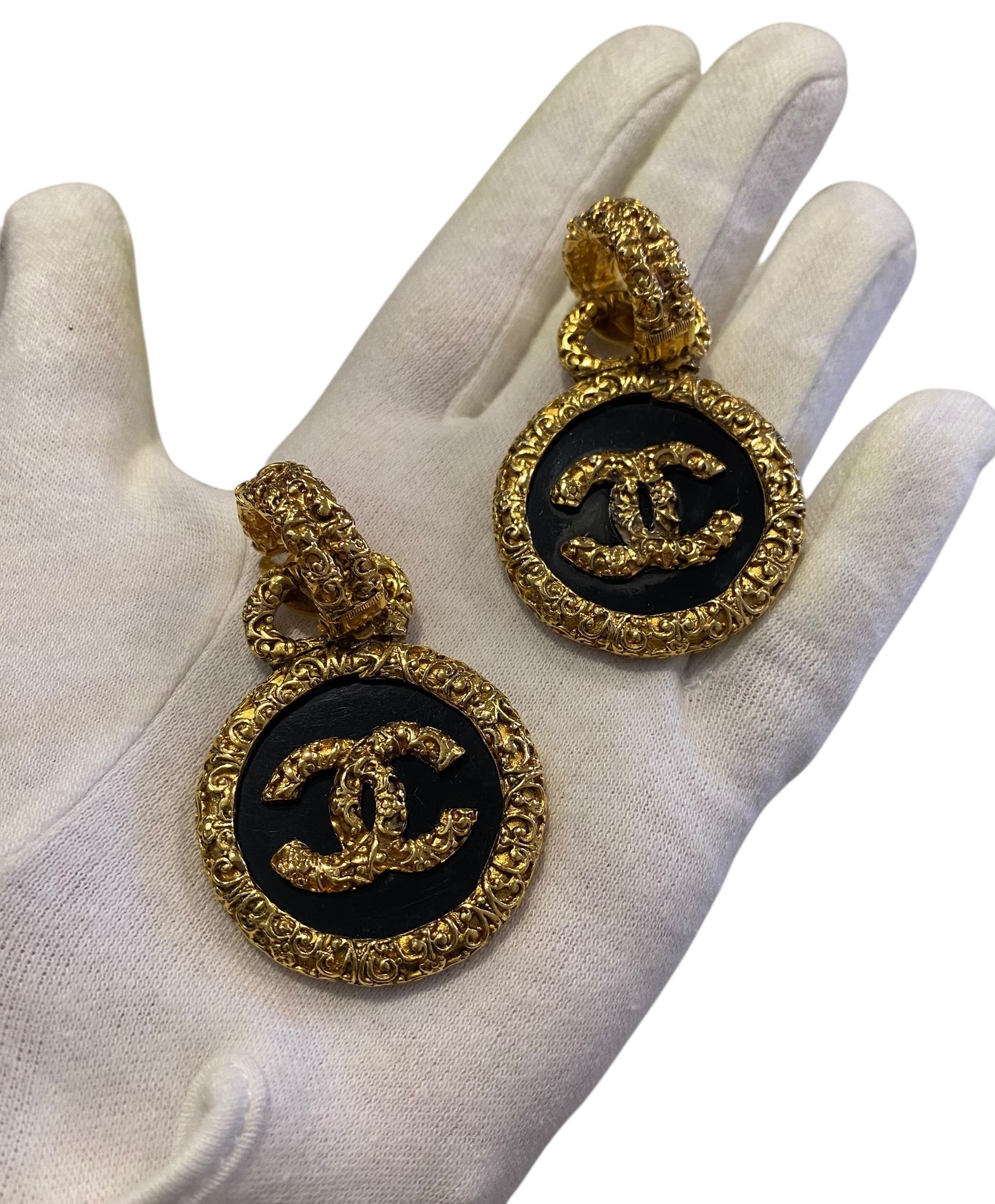 Chanel 93A Large Gold Metal Black Onyx Button Medallion Florentine Drop Dangle Clip-On Earrings
