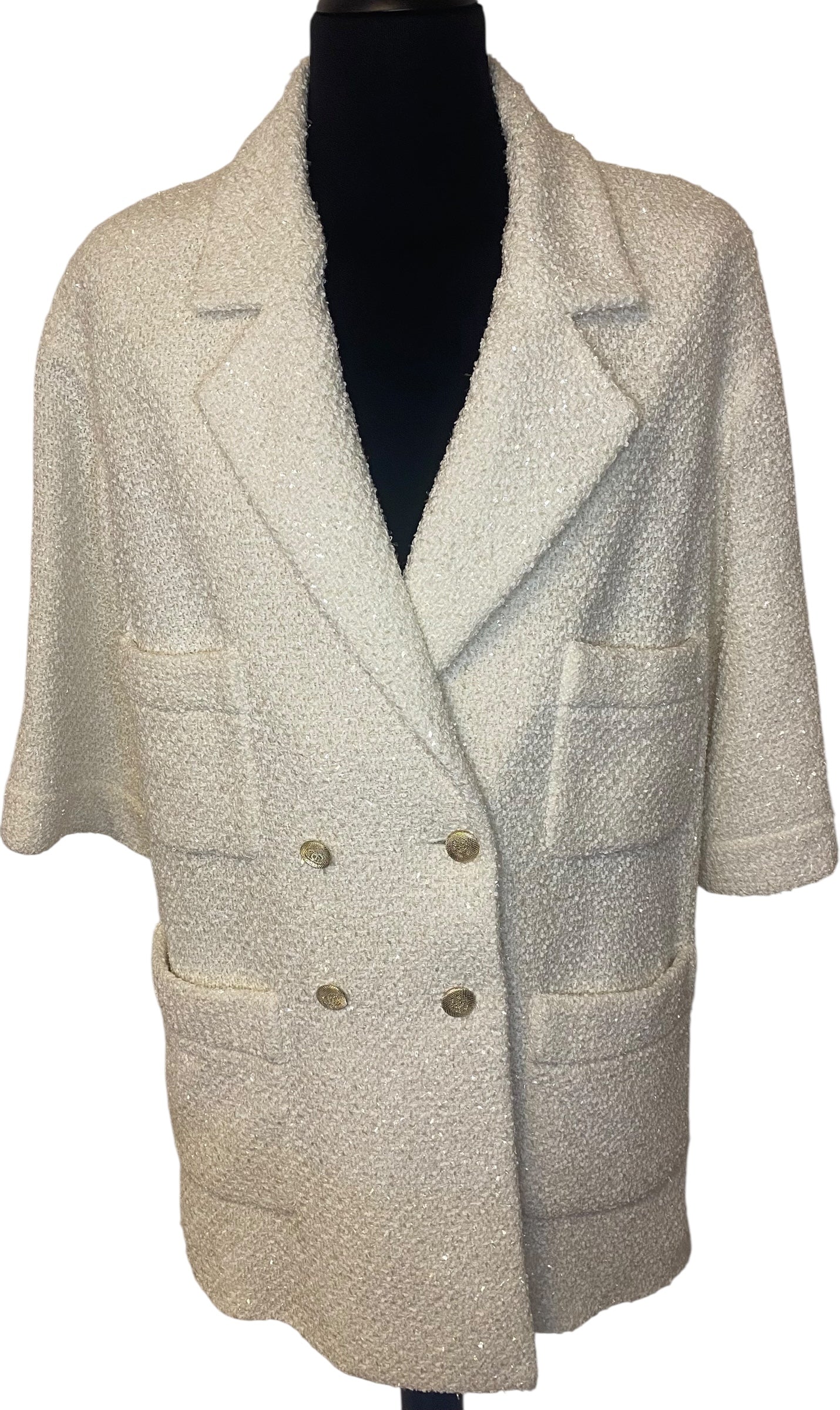 Chanel NWT 22S Runway Ecru Tweed Boucle Coat Jacket FR 42