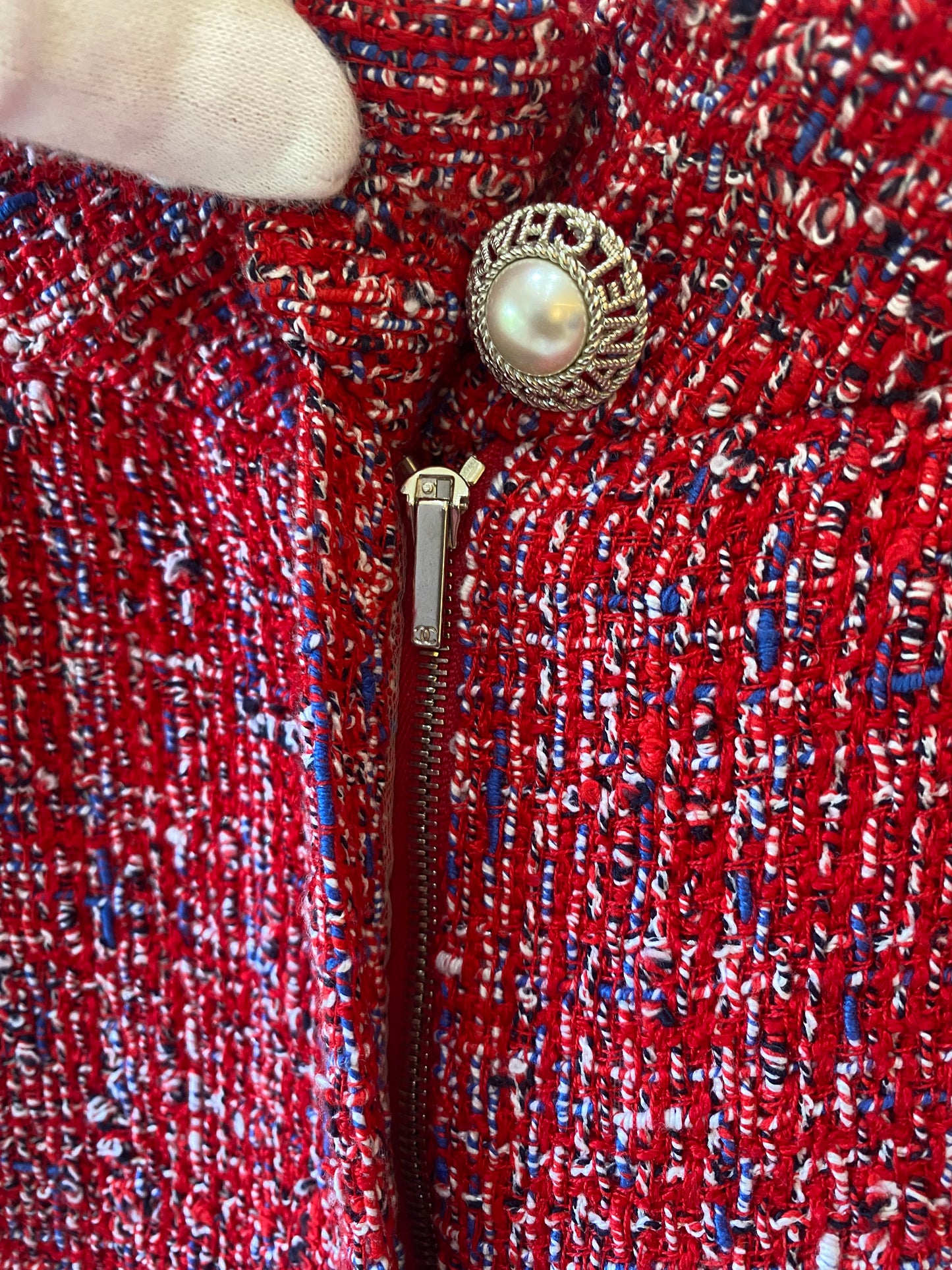 Chanel 19C La Pausa Red Tweed Pearl Shorts FR 36