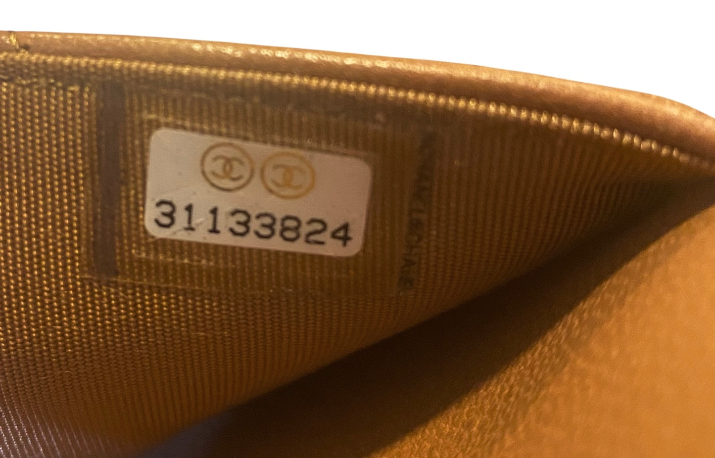 Chanel 19 Caramel Lambskin 21P
Wallet On Chain WOC Mixed Metal Hardware