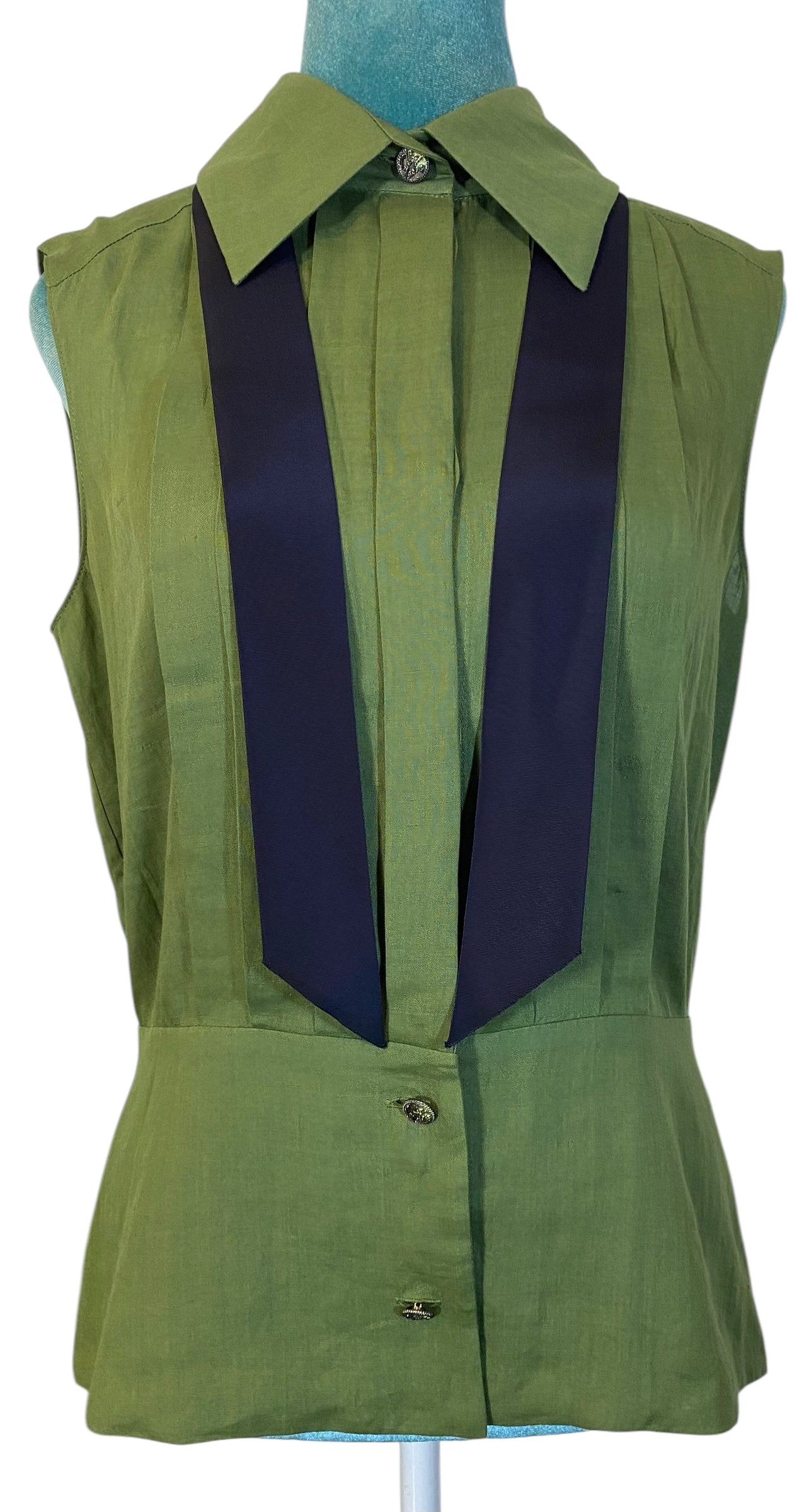 CHANEL 17C RUNWAY PLEATED GREEN LINEN SLEEVELESS BOW BLOUSE TOP FR 40