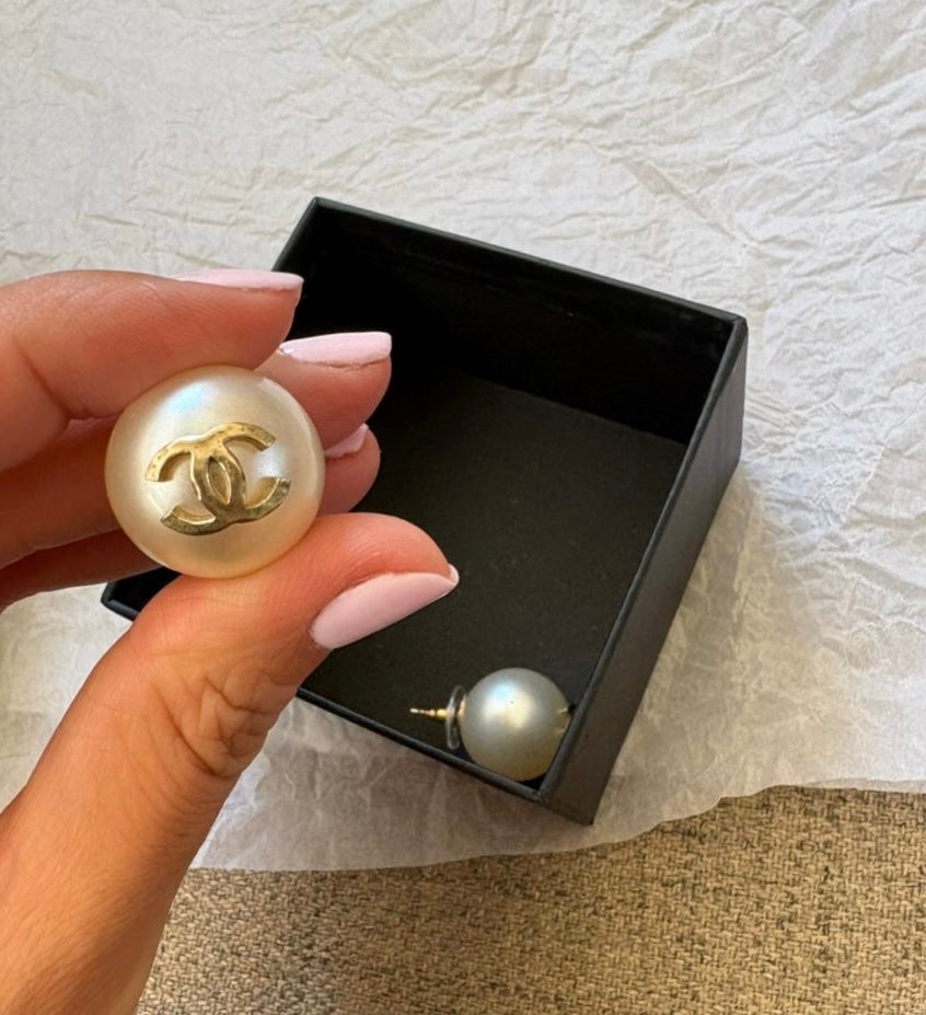 Chanel 14S XL Pearl Pale Champaign Gold Tone Stud Earrings