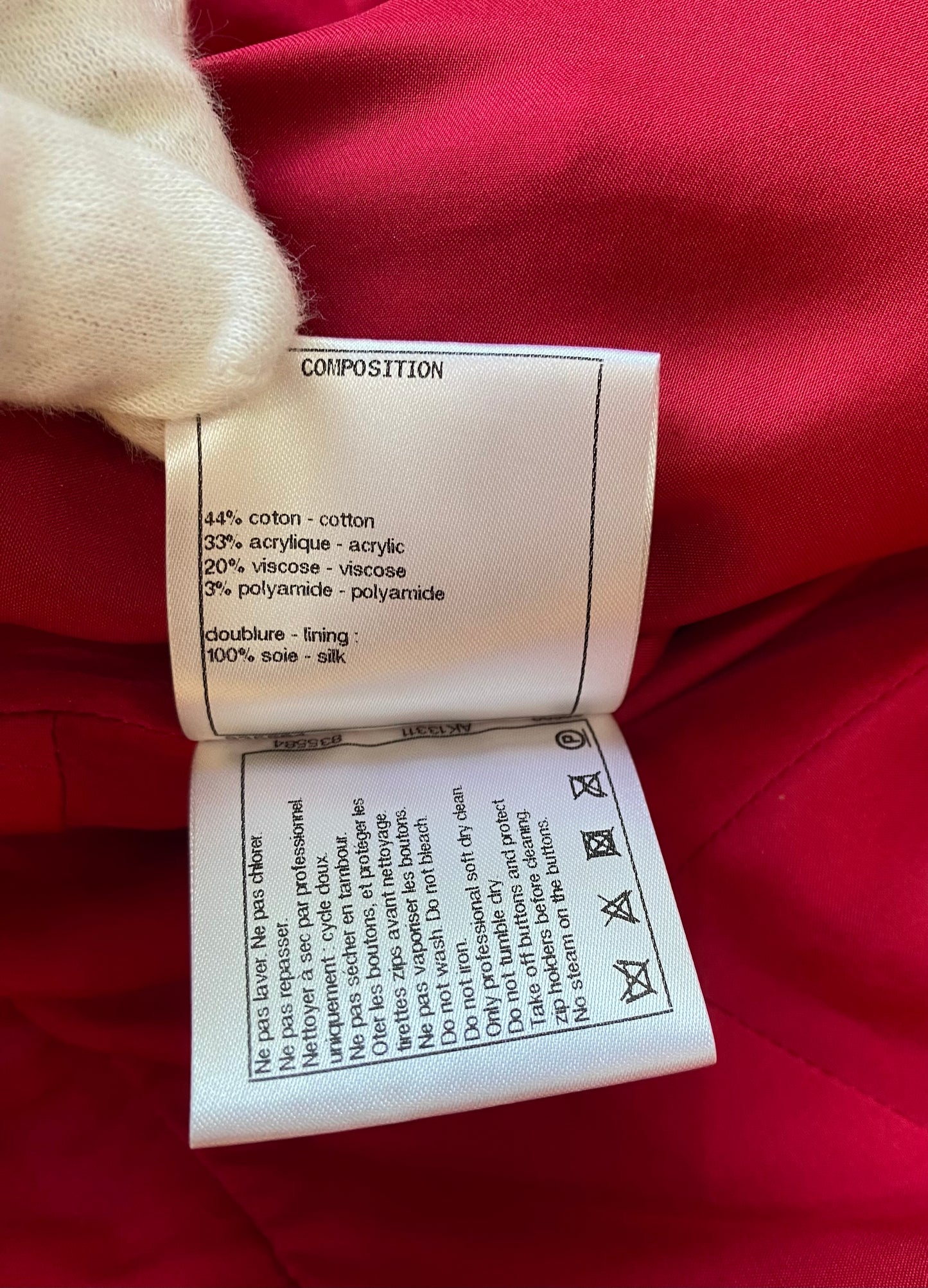 Chanel 19C La Pausa Red Tweed Pearl Shorts FR 36