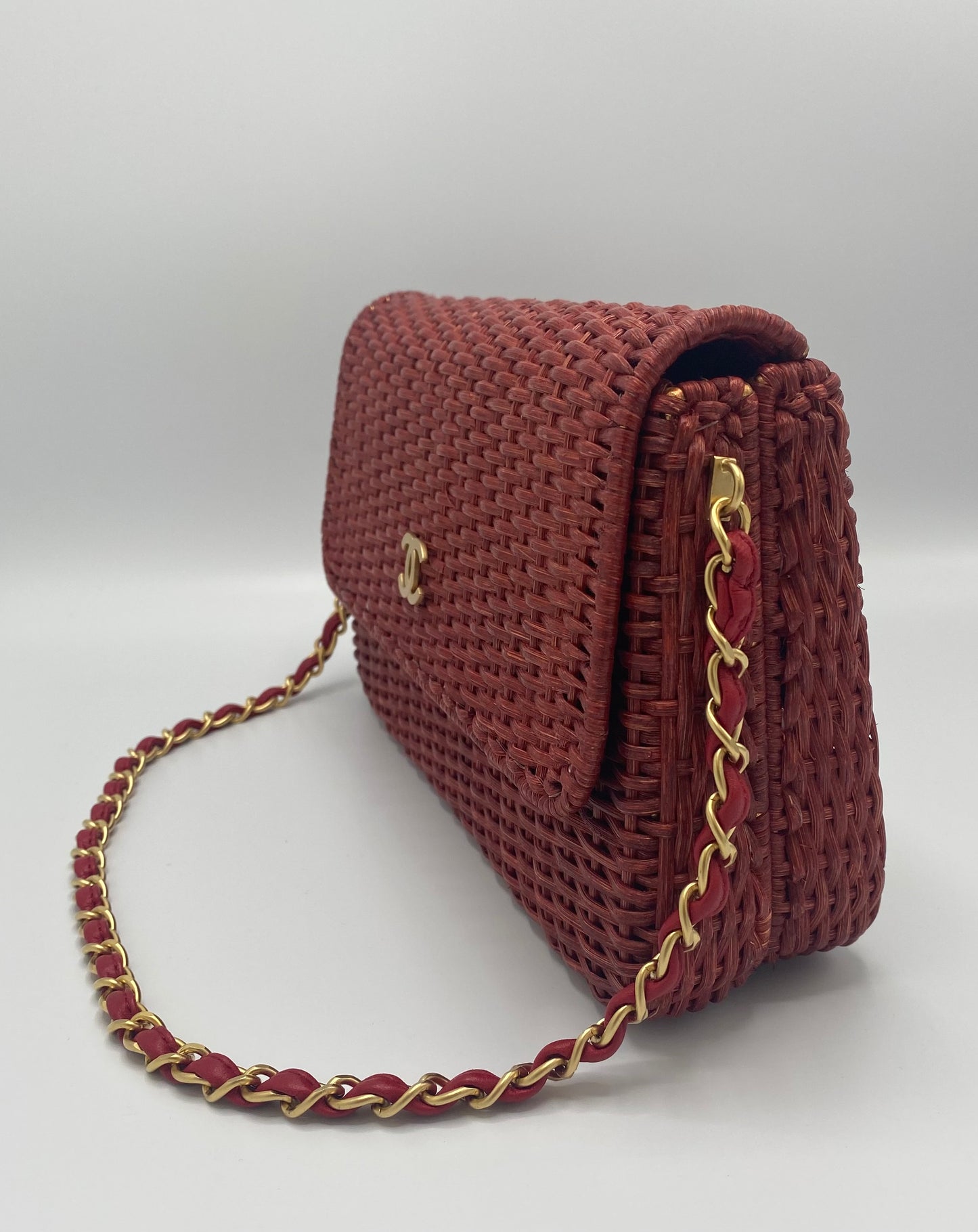 Chanel Extremely Rare 2001 Spring Red Wicker Basket Classic Flap Handbag with Matte Gold Hardware