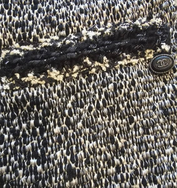 Chanel 11A Black White Tweed Braided Trim Zip Up Jacket FR 50