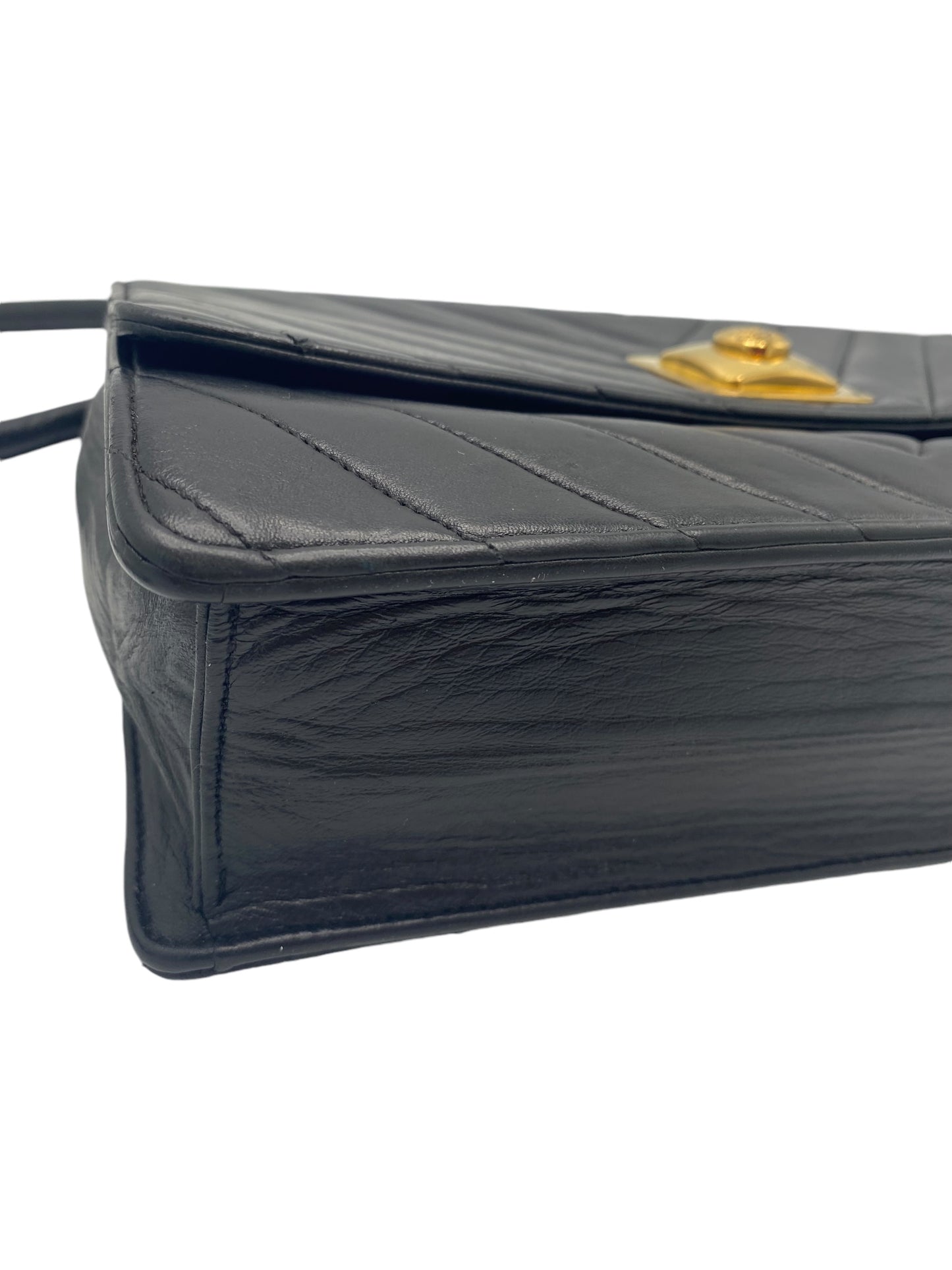 Chanel Vintage 90’s CC Medium Black Chevron Lambskin Crossbody Classic Flap Bag 24K Plated GHW