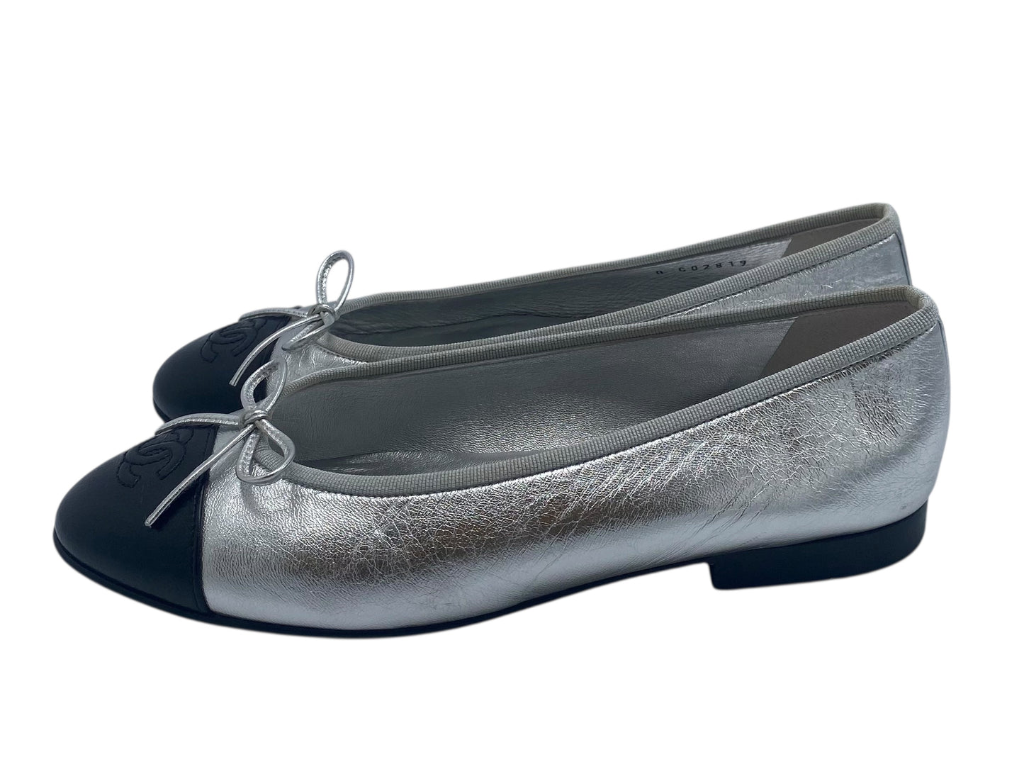 Chanel Metallic Silver Black CC Cap Toe Bow Ballet Flats EU 38