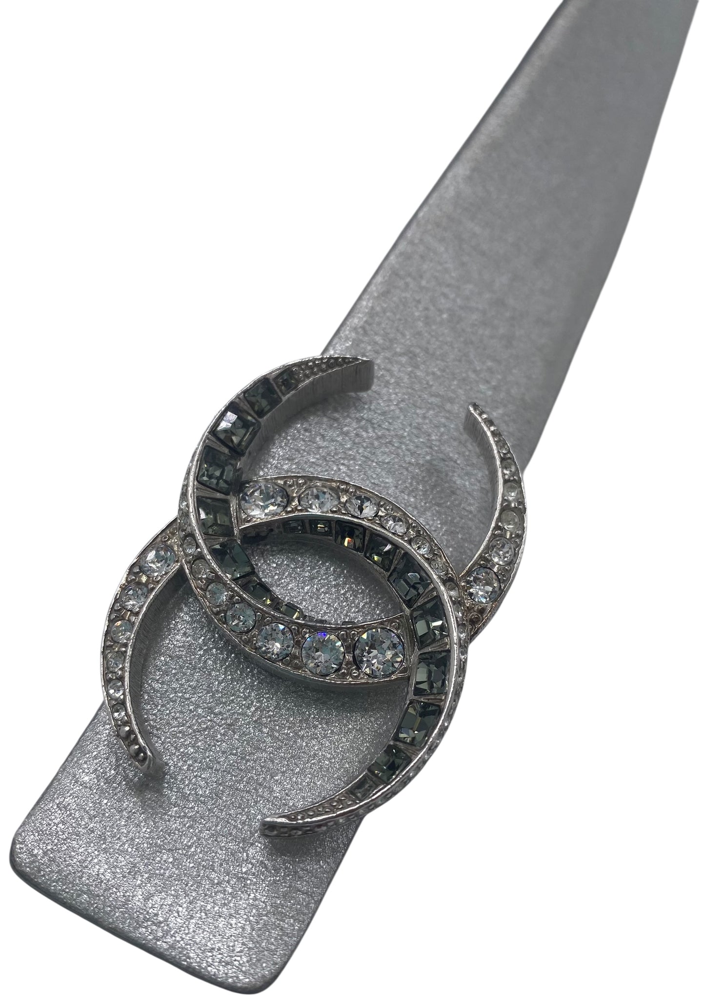 Chanel 15C Dubai Metallic Silver Calfskin Baguette Crystal CC Belt Size 85/34