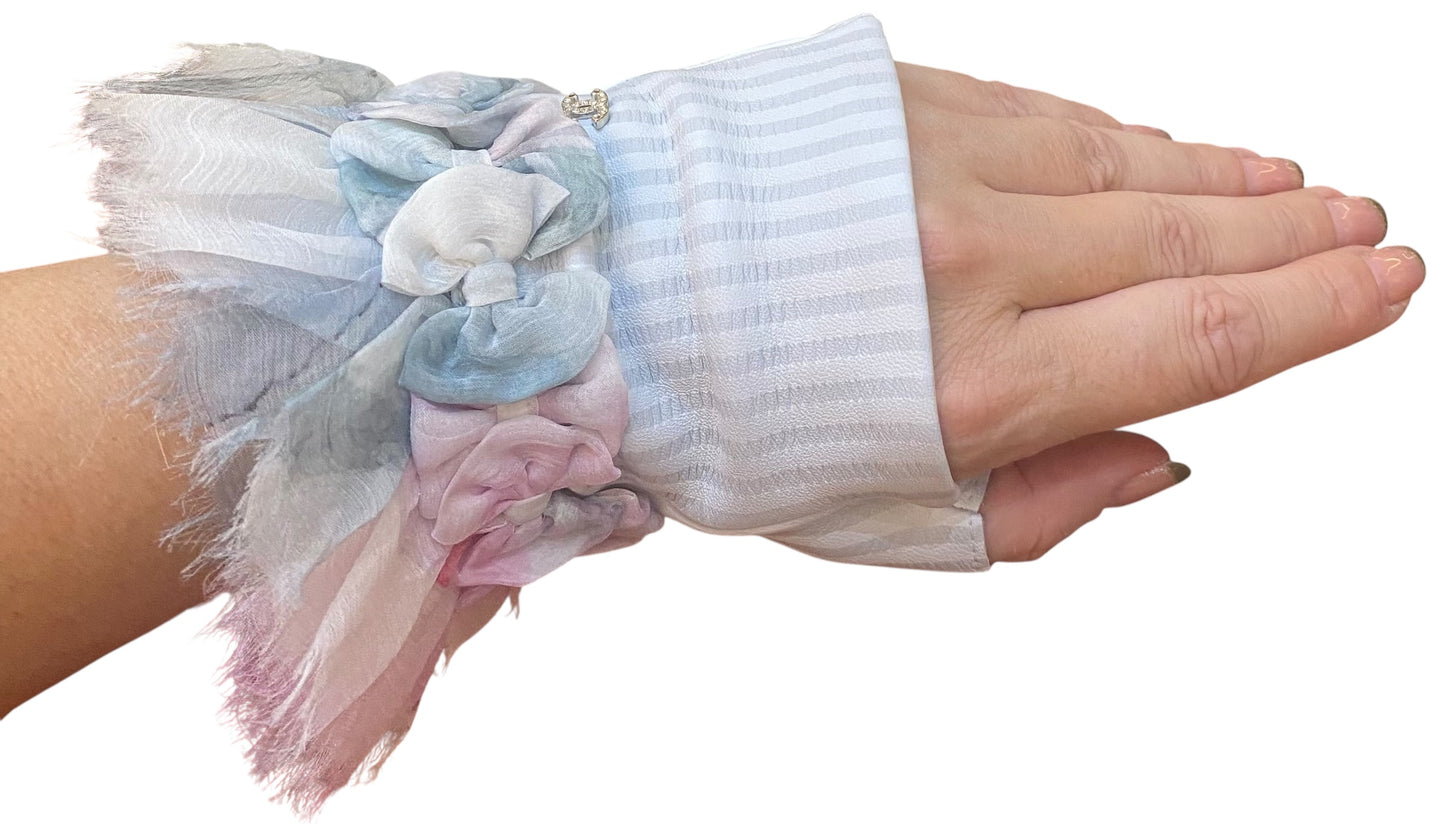 NIB Rare Chanel 13C Paris-Versailles Mint Green Leather Silk Bows CC Fingerless Gloves Size 7.5
