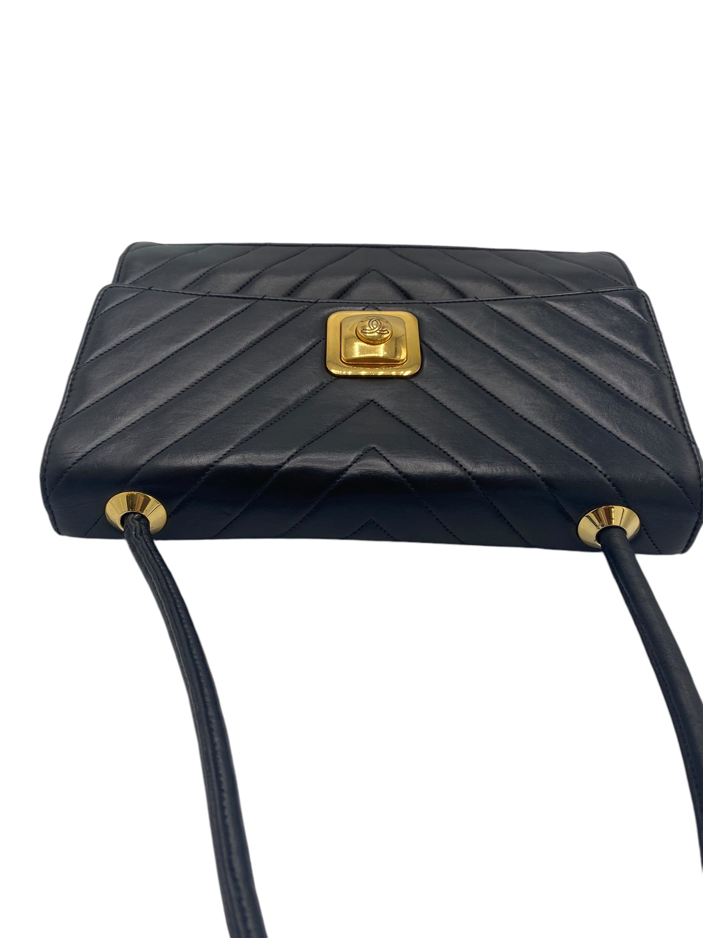 Chanel Vintage 90’s CC Medium Black Chevron Lambskin Crossbody Classic Flap Bag 24K Plated GHW