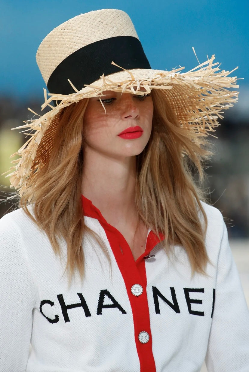 Chanel 19S Iconic White Red Cropped Cardigan Sweater FR 38