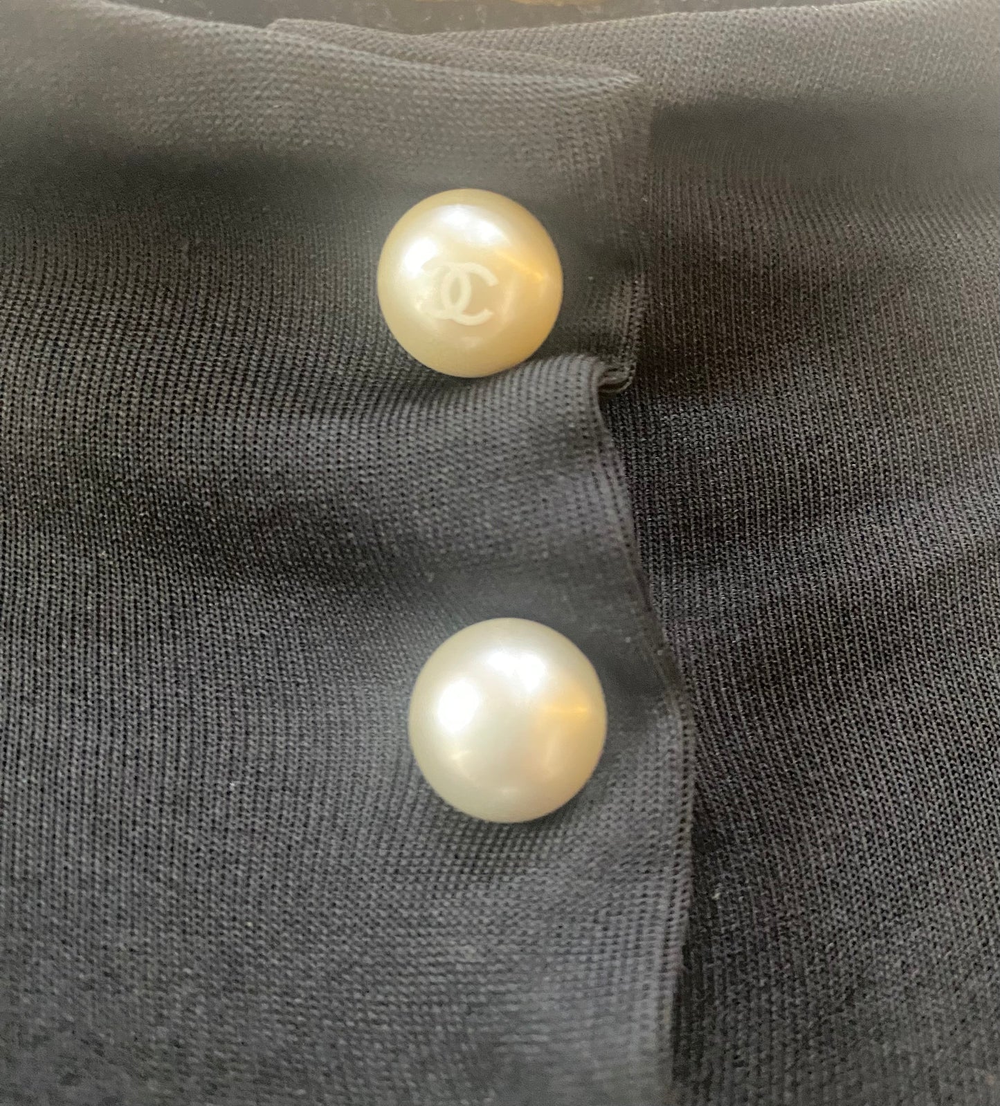 CHANEL 13P BLACK BLOUSE TOP PEARL CC BUTTONS FR 36