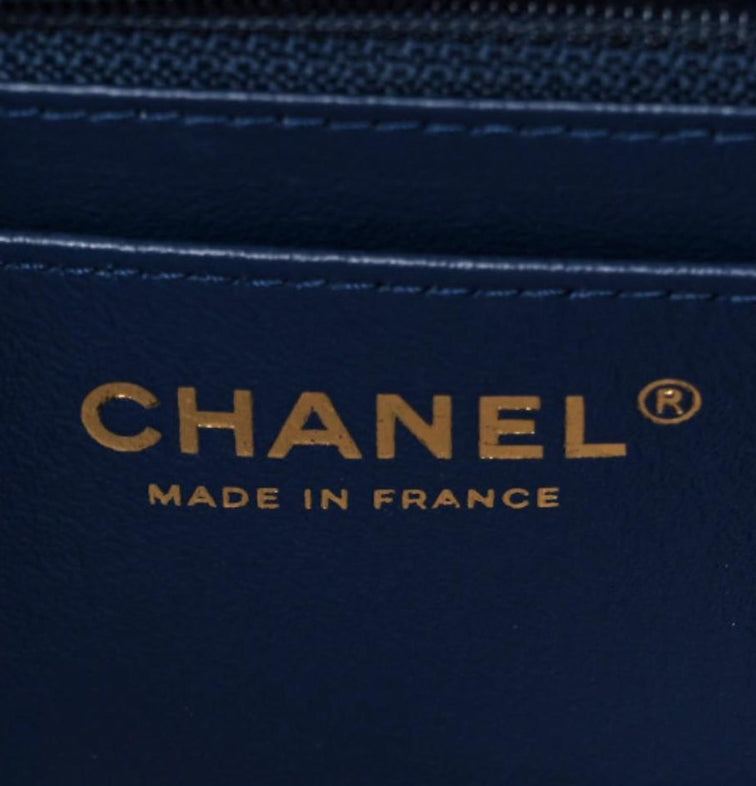 Chanel 19A Paris-Egypt MINI BLUE VELVET QUILTED 2.55 Reissue 224 flap bag Navy blue Gold hardware