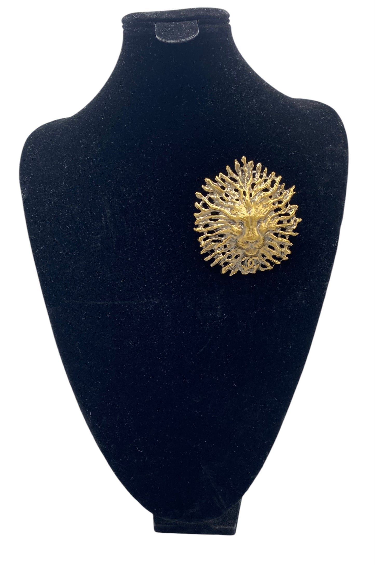 New in Box Chanel 19K Limited Edition Paris-New York Egyptian Collection Lion Head Brooch Pin