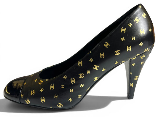 Chanel 23B Interlocking CC Logo Black Gold Lambskin Classic Pump Heels EU 39.5
