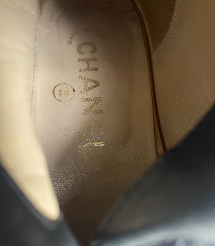 Rare Vintage Chanel 90s Claudia Schiffer Black Leather CC Riding Boots EU 36 (fits 37)