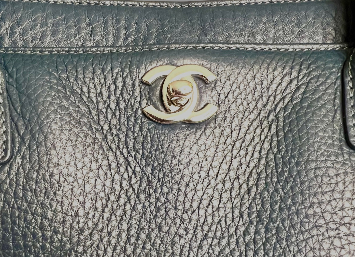 Chanel Navy Blue Caviar Leather Cerf Executive Shopper Classic Tote Bag SHW