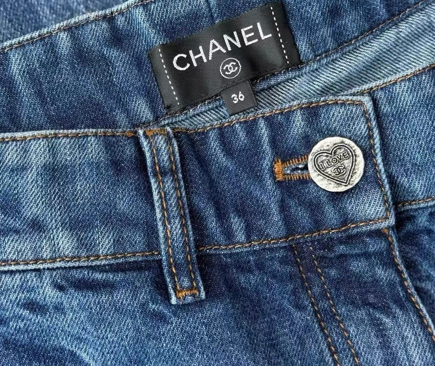 Chanel 19P Sand By The Sea Wide Leg Blue Jeans FR 36