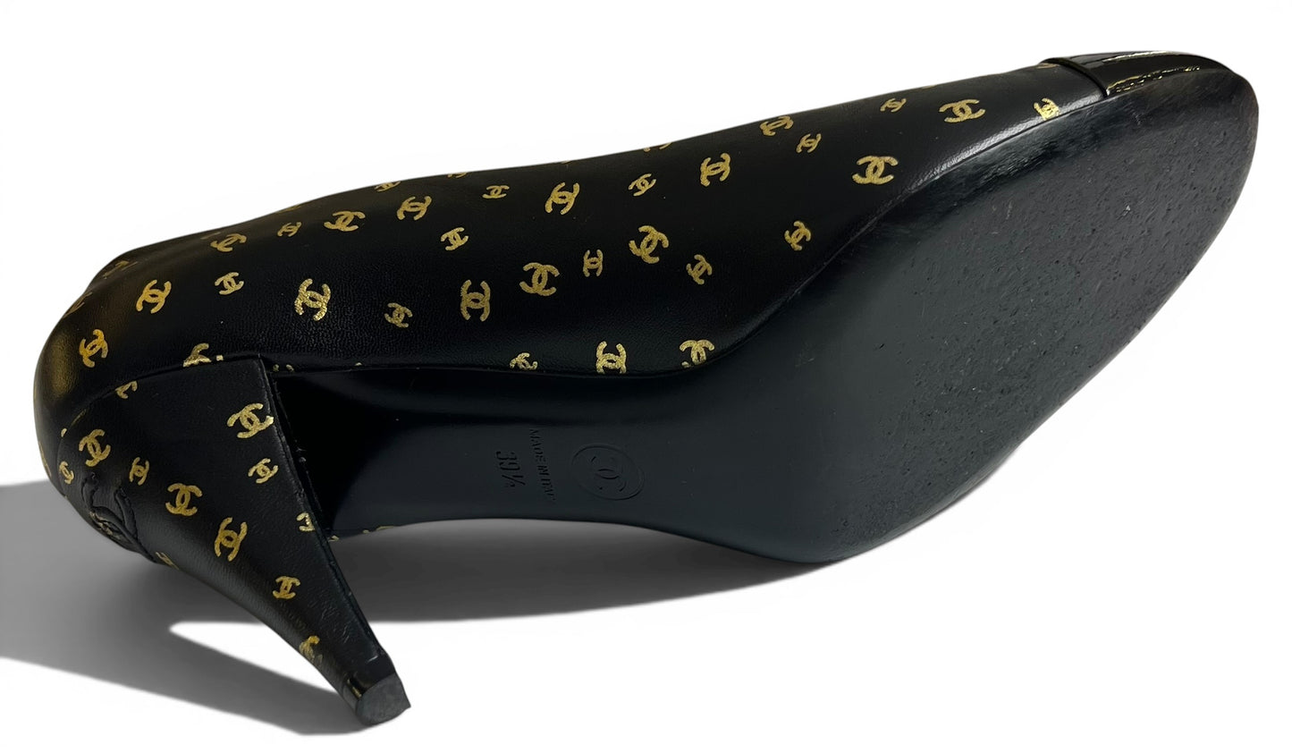 Chanel 23B Interlocking CC Logo Black Gold Lambskin Classic Pump Heels EU 39.5