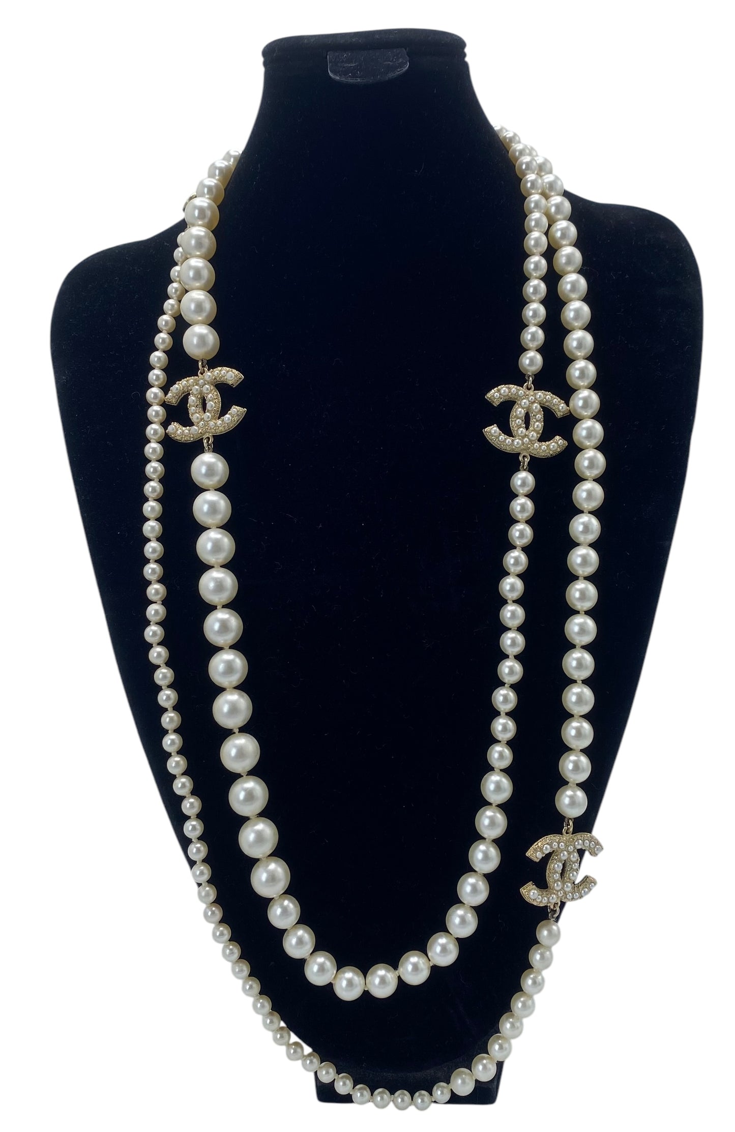 Chanel 14C Extra Long Pearl CC Charm 100th Anniversary Edition Necklace Belt