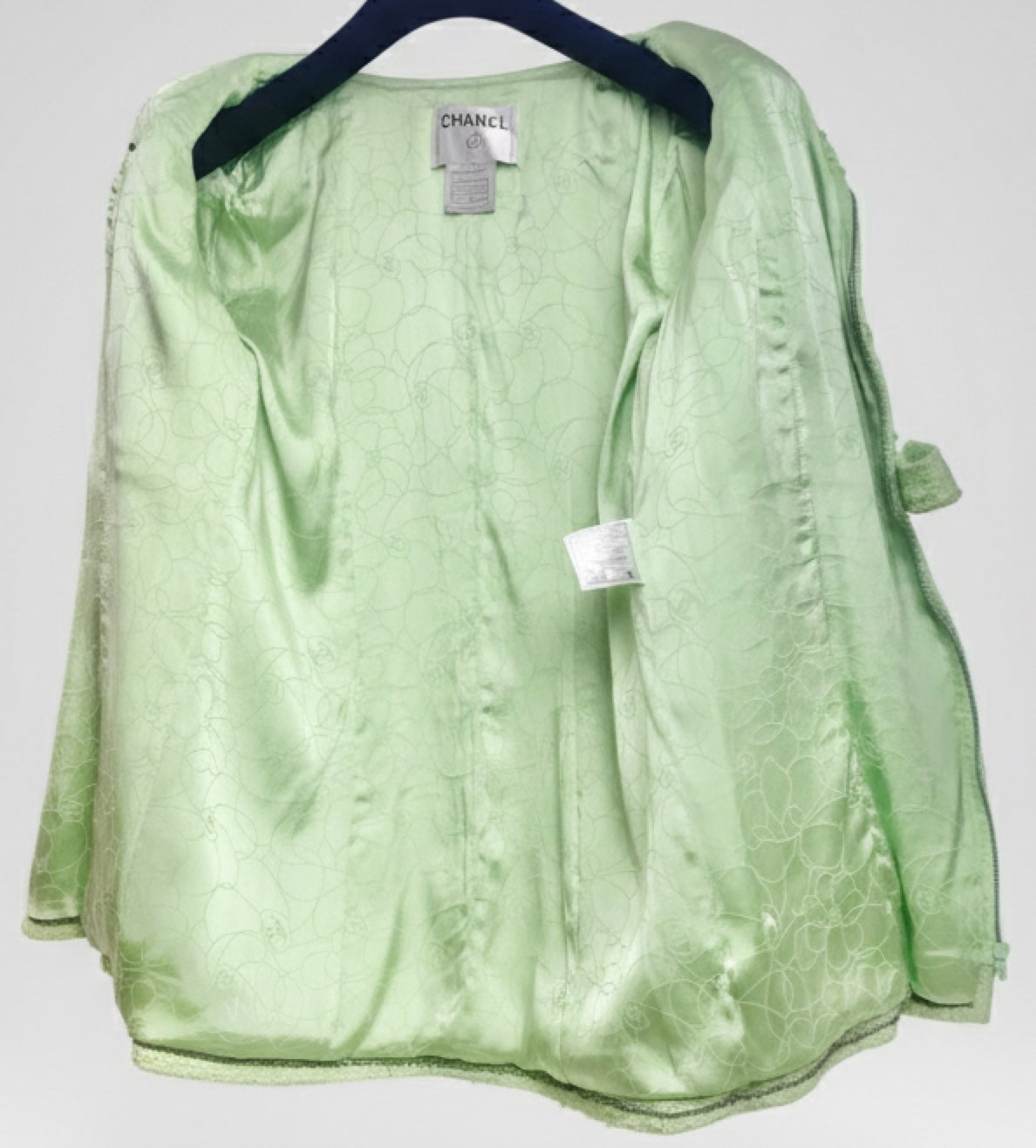 Chanel 04C Mint Green Tweed Boucle Zippered Appliqués Jacket FR 42