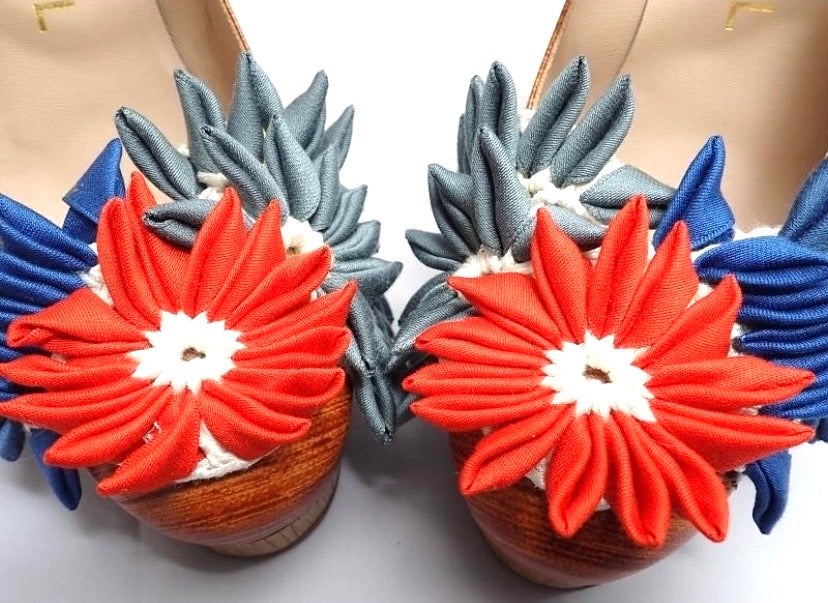 CHANEL 10P RUNWAY FLORAL PLATFORM MARYJANE WOODEN HEELS EU 39