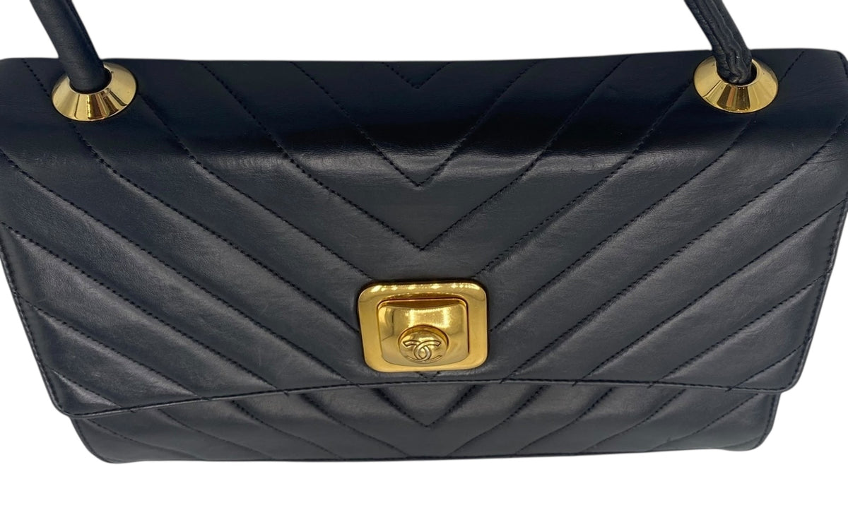 Vintage Chanel 90’s Medium Black Chevron Lambskin Crossbody Flap Bag 24K GHW