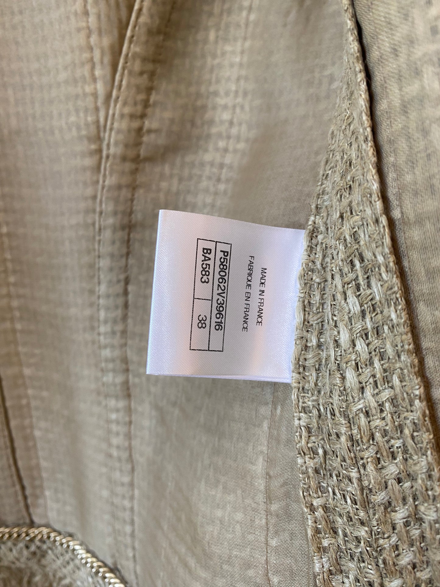 Chanel 18C Paris Greece Beige Horse Motif Button Raffia Linen Jacket FR 38