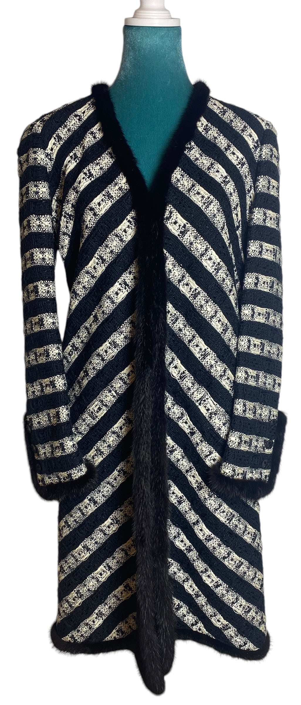 Chanel 04A Black White Tweed Midi Coat Mink Fur Trim FR 40