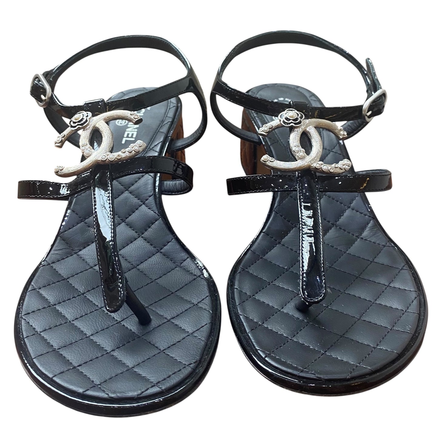 Chanel 2022 Black Patent CC Logo Thong Sandals EU 38.5