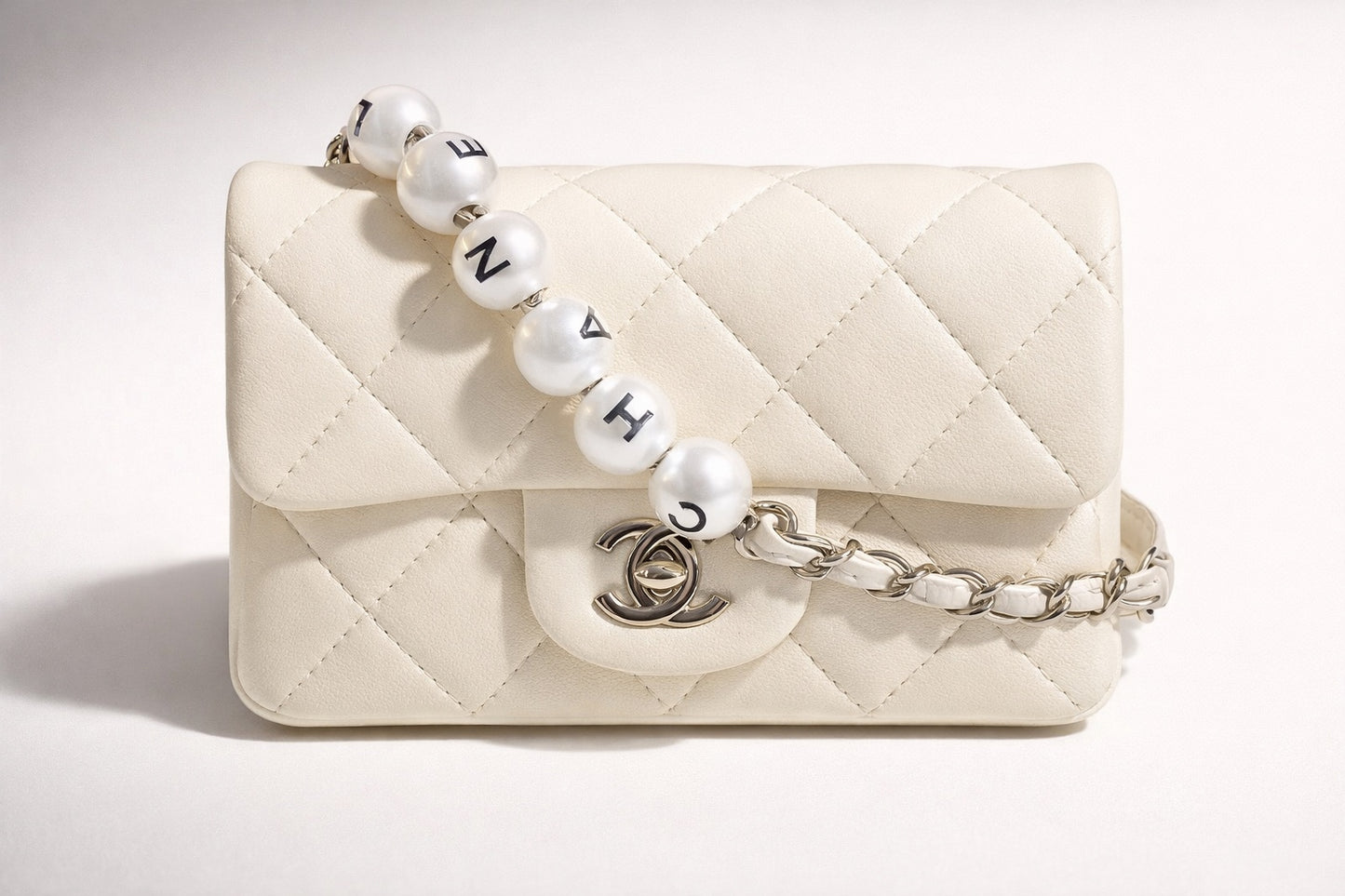 Chanel 2019 My Precious Pearls Quilted Leather Mini Waist Belt Bag