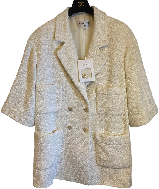 Chanel NWT 22S Runway Ecru Tweed Boucle Coat Jacket FR 42