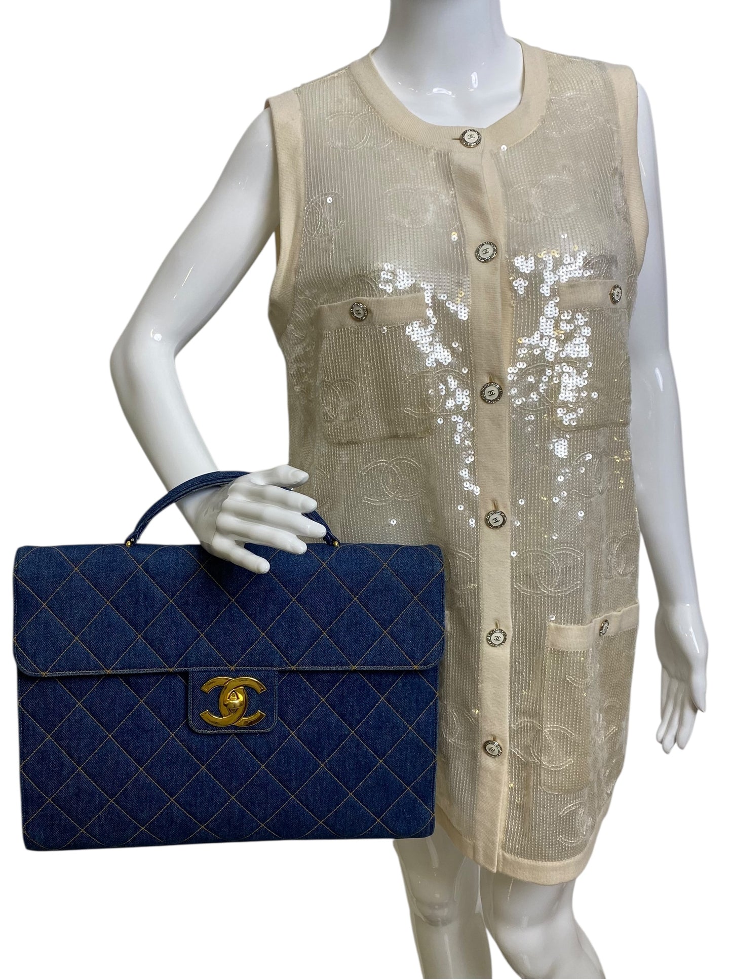 Rare Chanel 22S CC Sequin Cream Iridescent Vest Mini Dress Waistcoat Cardigan FR 40