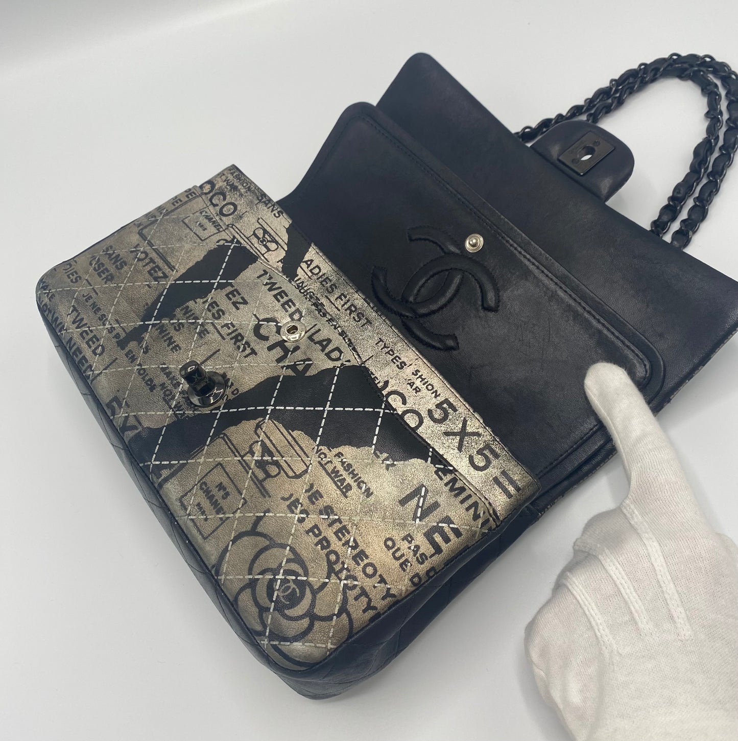 CHANEL 2015 GRAFFITI NEWSPAPER MEDIUM CLASSIC DOUBLE FLAP BAG SO BLACK