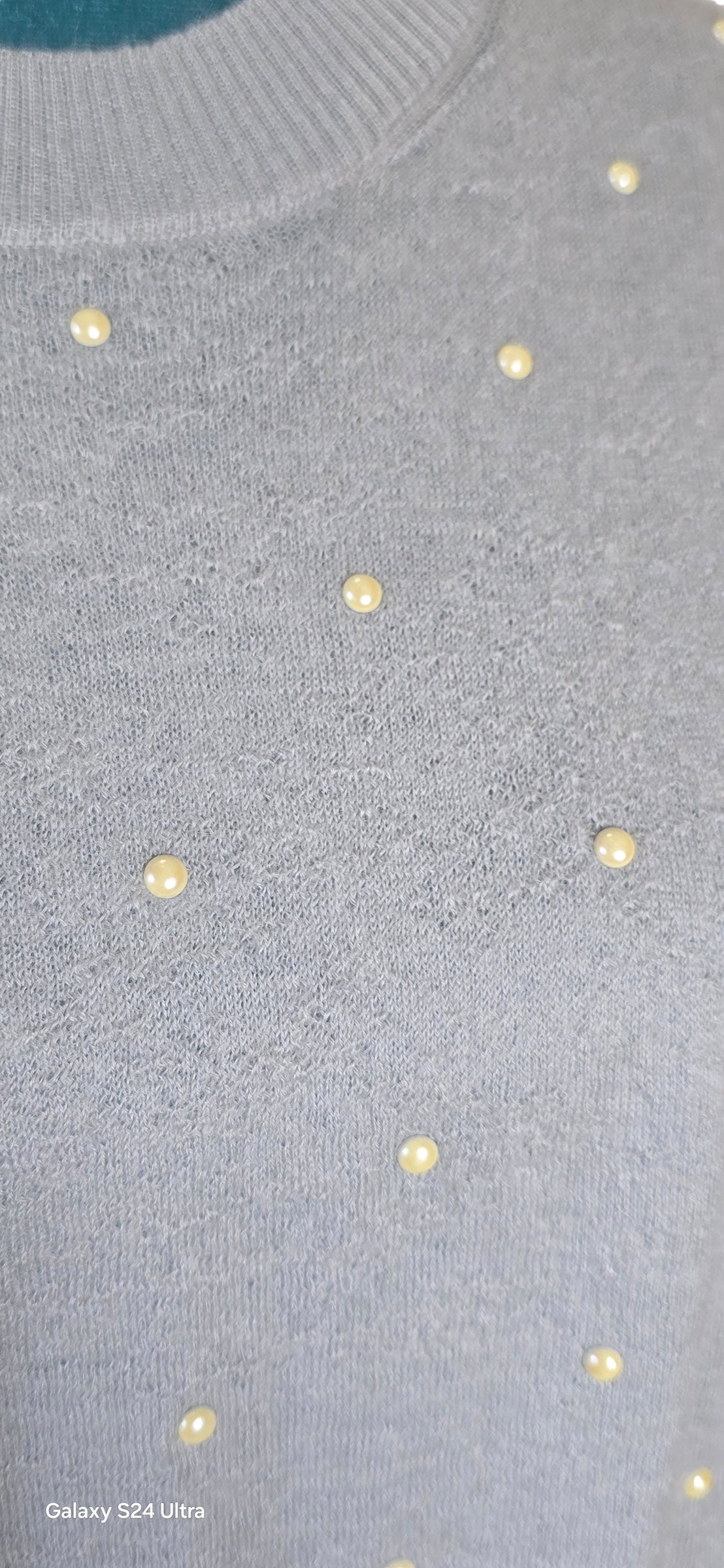 Chanel Cashmere CC Pearl Light Gray Short Sleeve Sweater Blouse FR 38