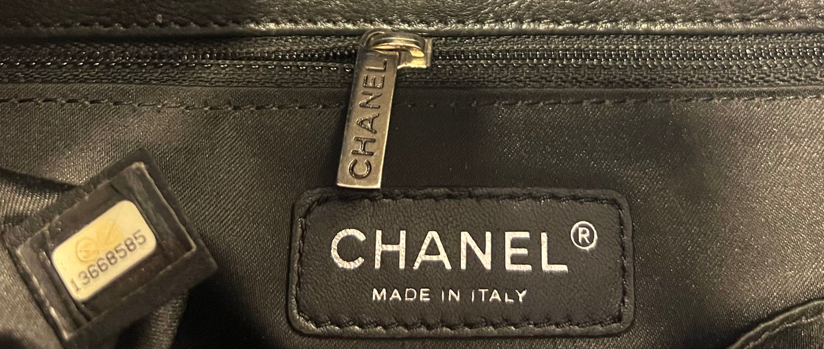 Chanel 10A Large Black Caviar Quilted Elastic Tote Shoulder Bag