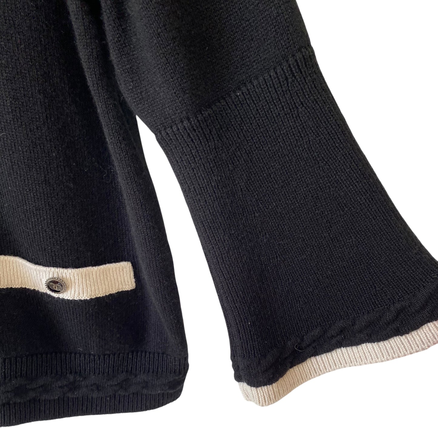Chanel Cashmere Black and Ecru Classic Cardigan FR 42
