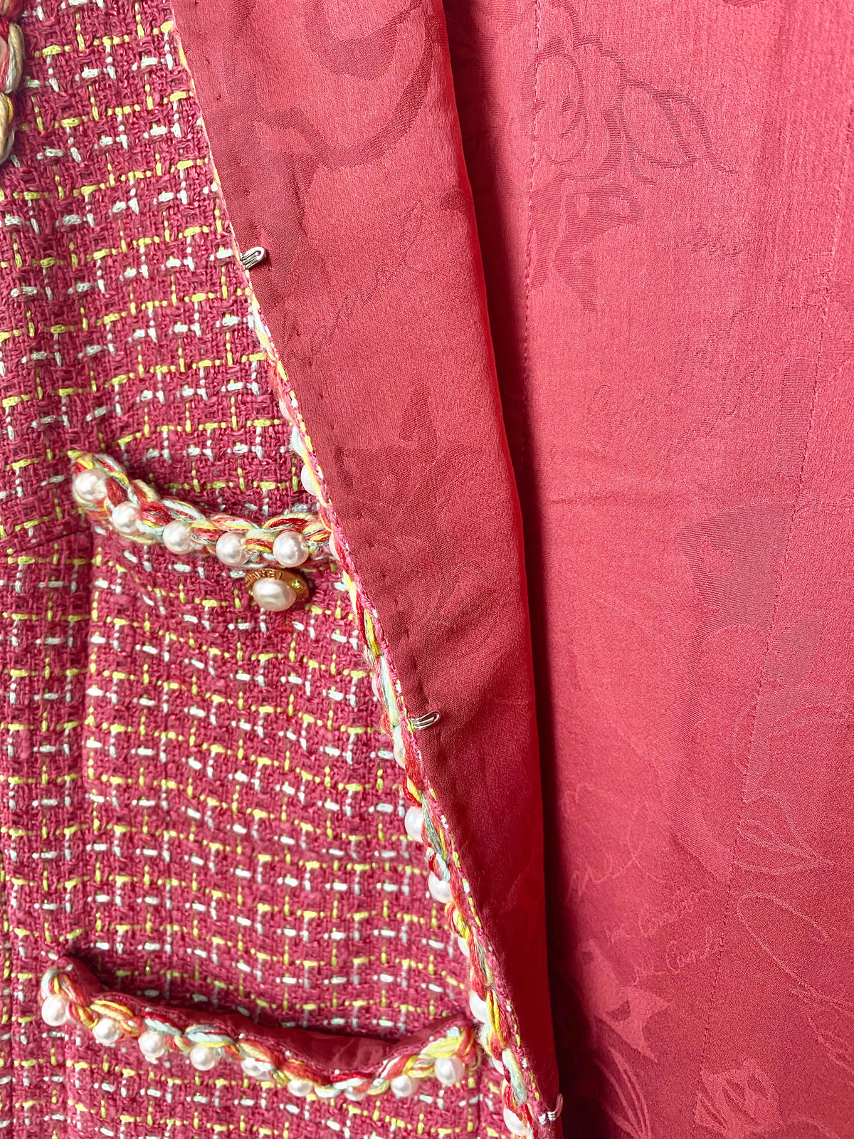 Rare Chanel 17S Pink Red Multicolor Pearl Trim Tweed Waistcoat Vest FR 40