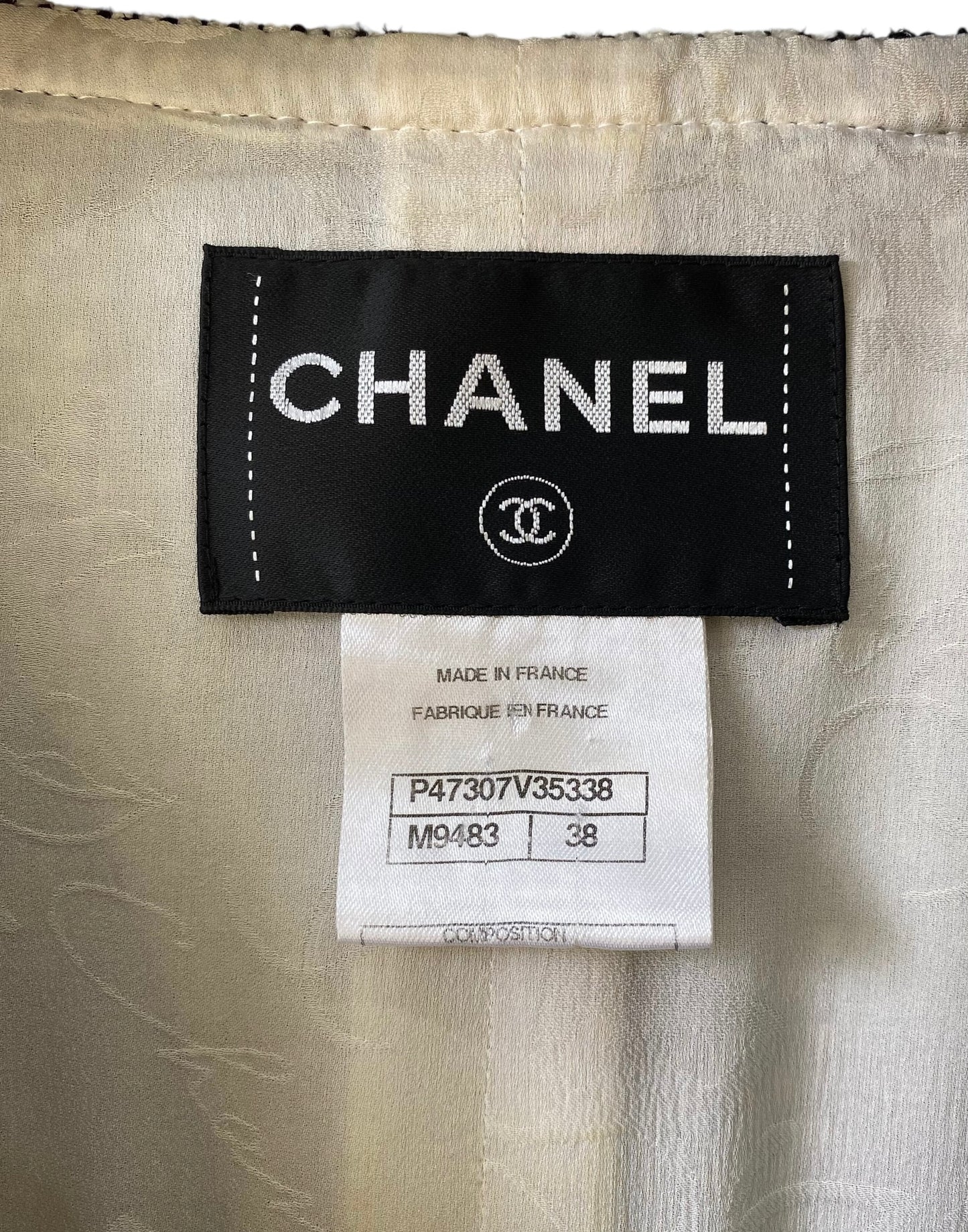CHANEL 14C Shanghai BLACK AND WHITE TWEED JACKET FR 38