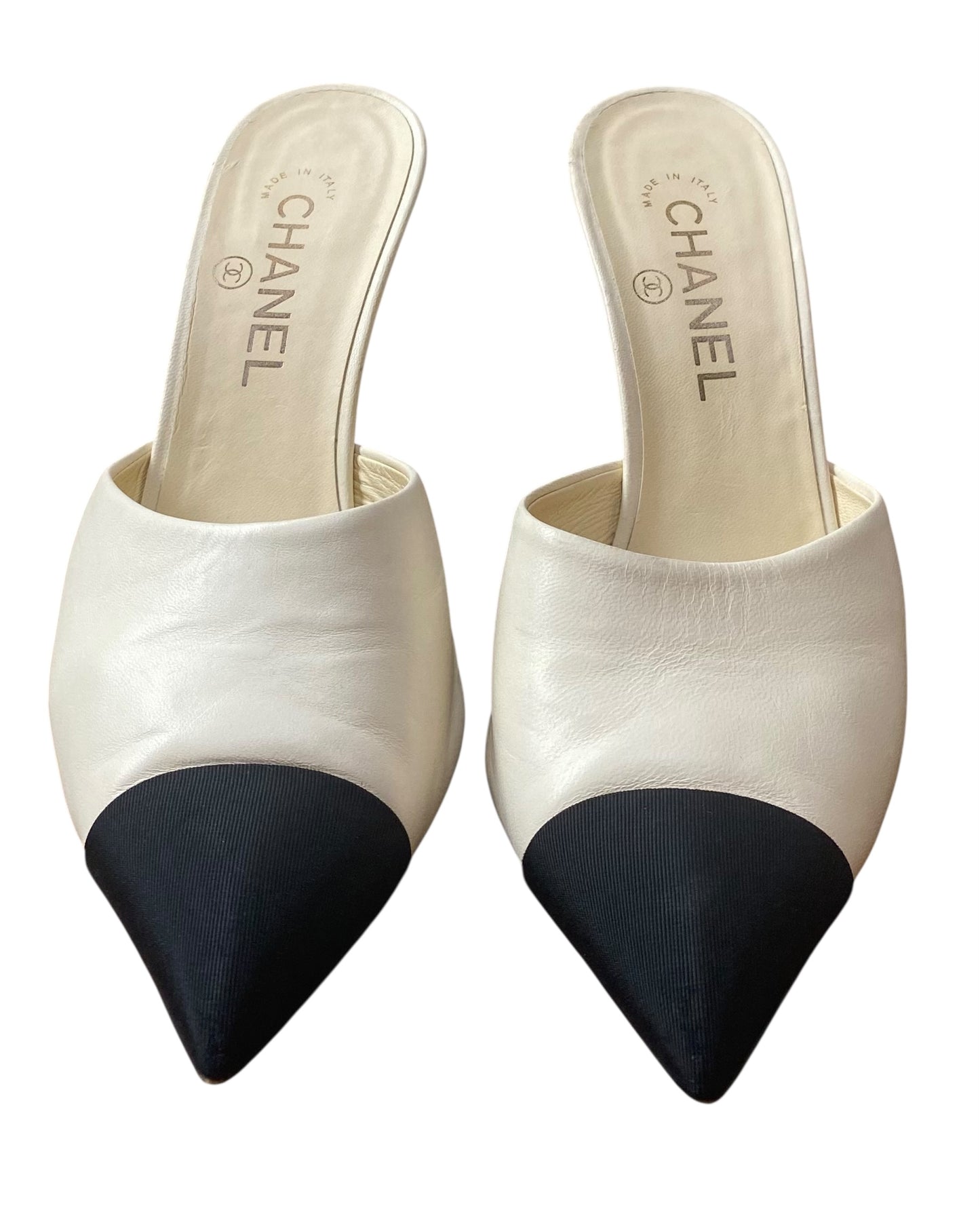 Chanel 16A Paris-Rome Ivory Black Leather Serpent Mules EU 38.5C