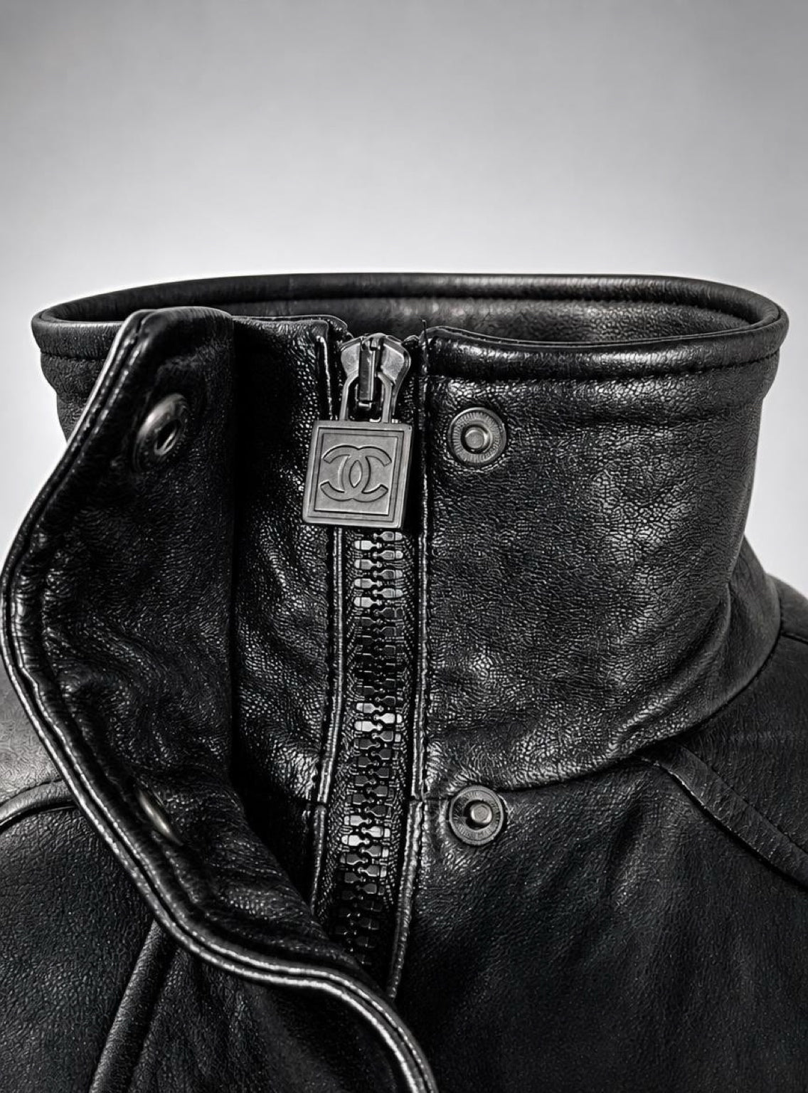 Chanel 07A Runway Black Lambskin Leather Utility Jacket Coat FR 40