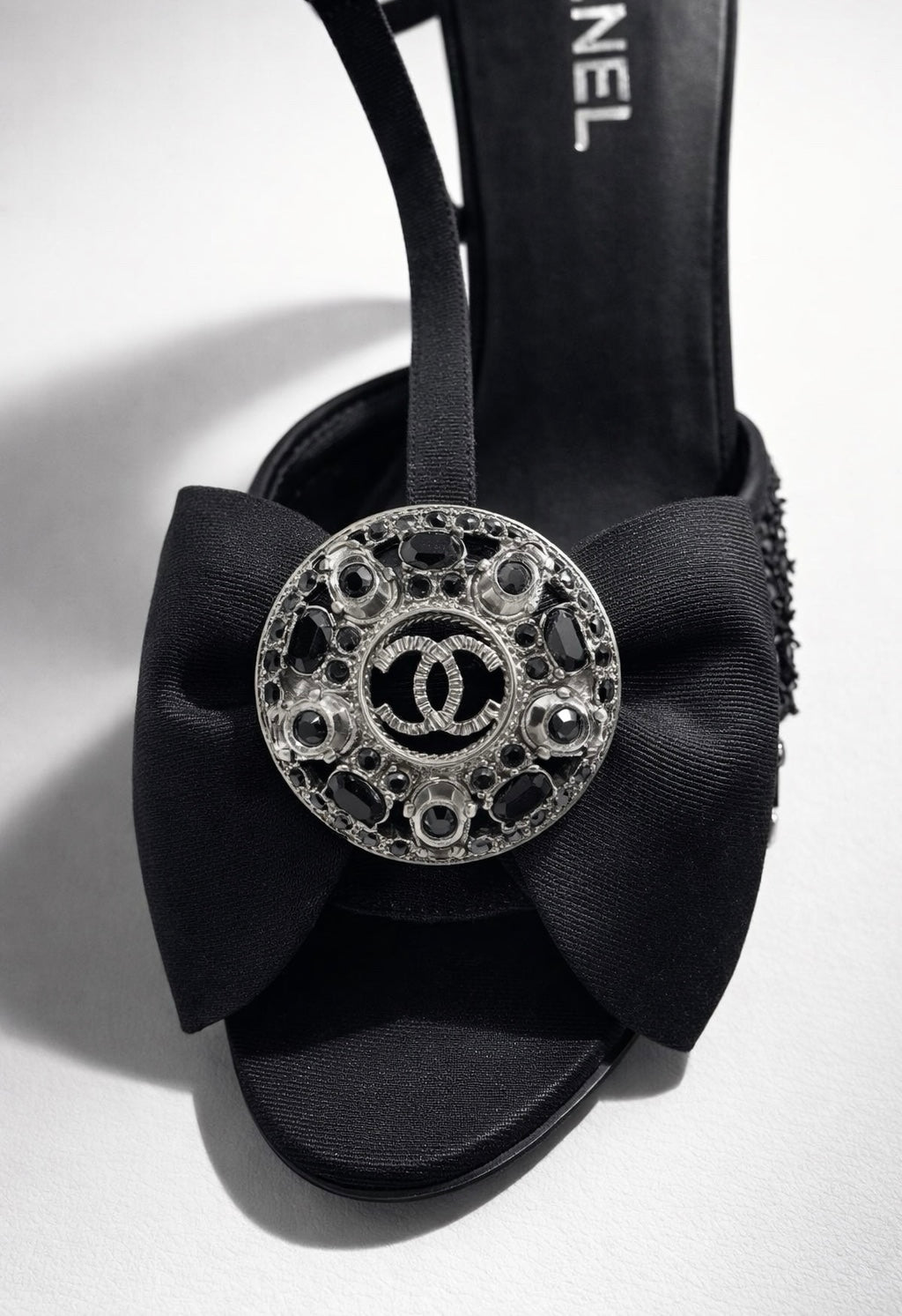 Chanel 09P Removable CC Brooch Black Sequin Bow Strap Heels EU 40