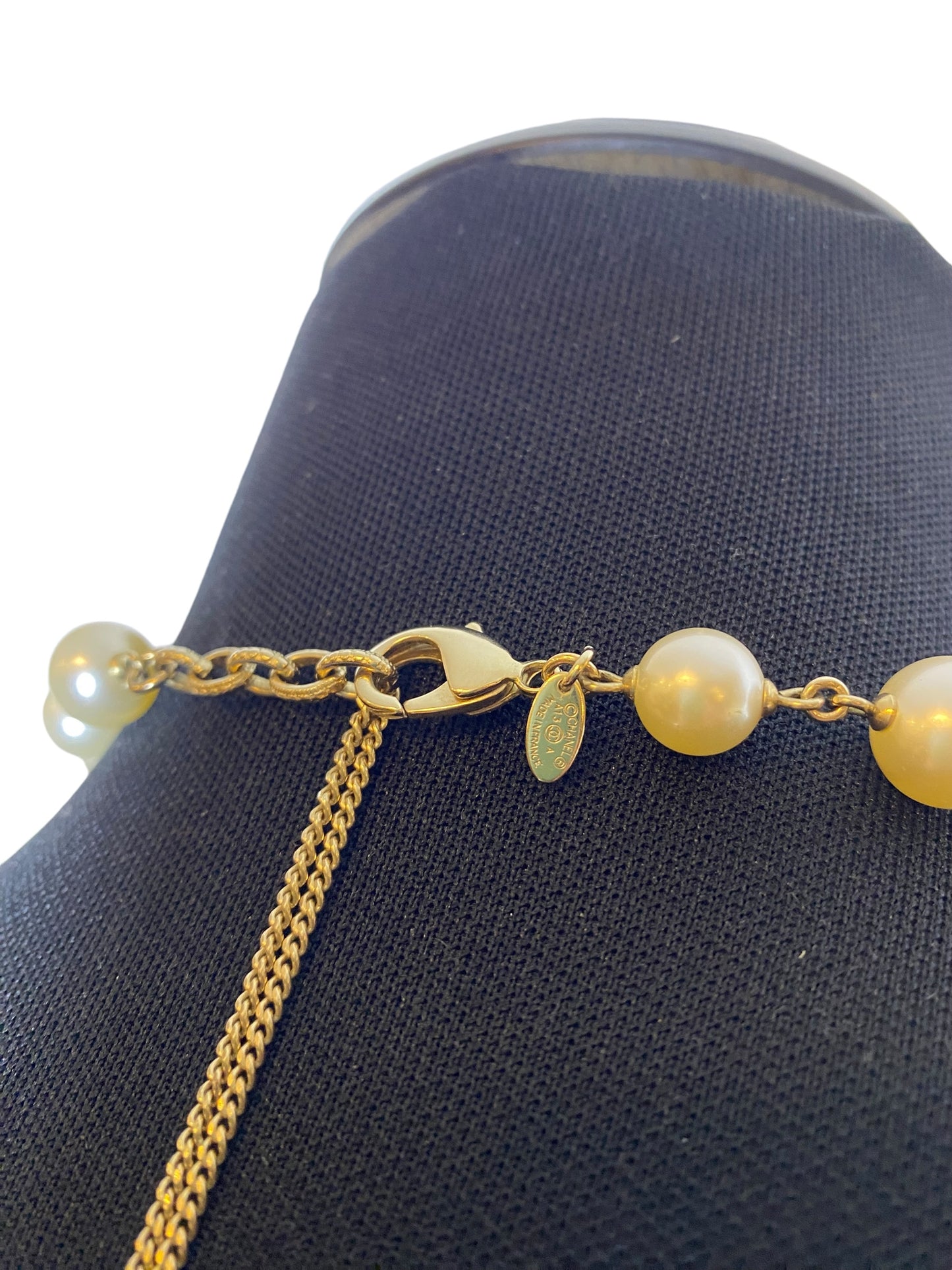 Chanel 13A Paris-Edinburgh Double Strand Red Gold Large CC Tweed Pearl Necklace Belt