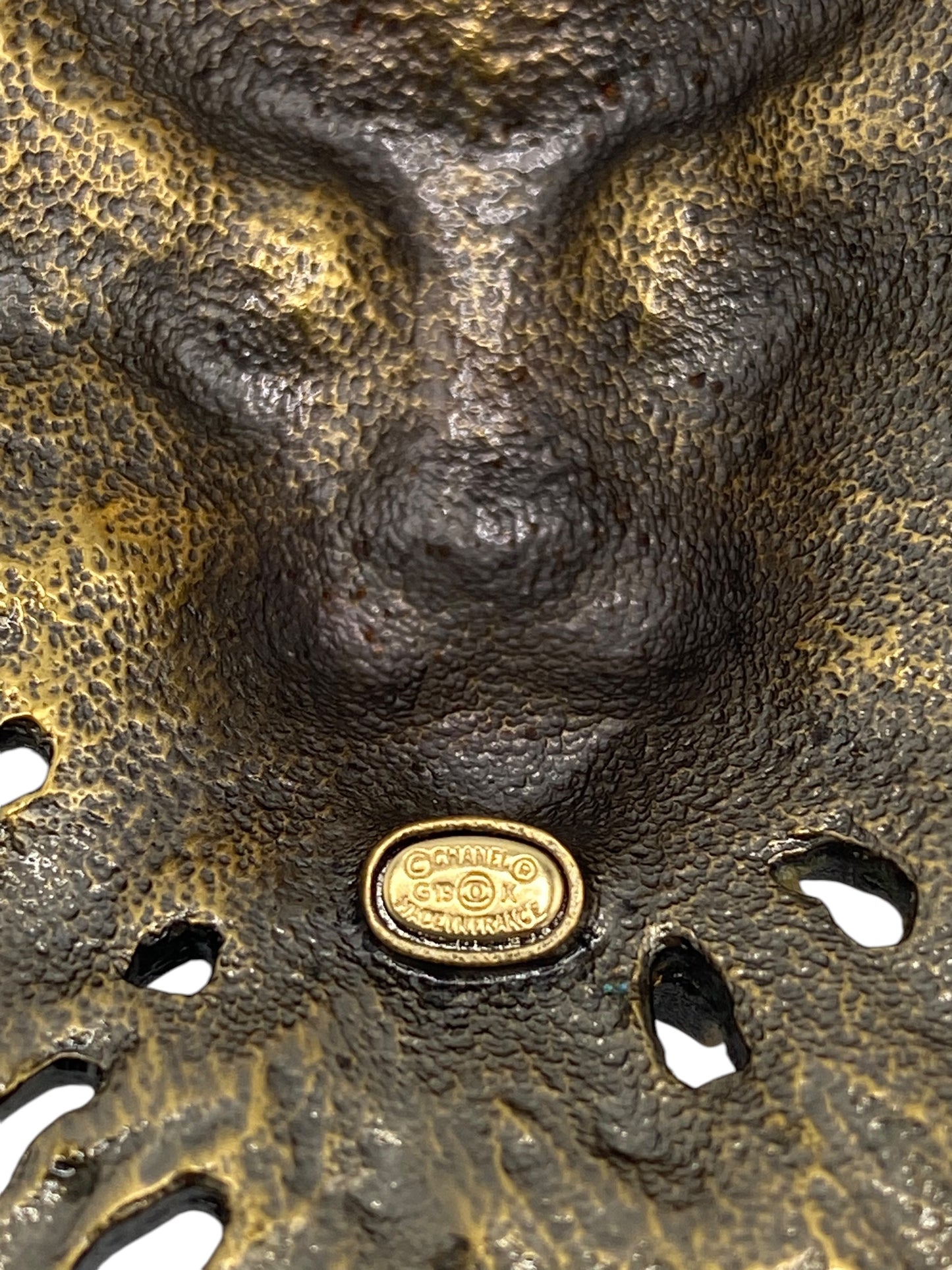 New in Box Chanel 19K Limited Edition Paris-New York Egyptian Collection Lion Head Brooch Pin
