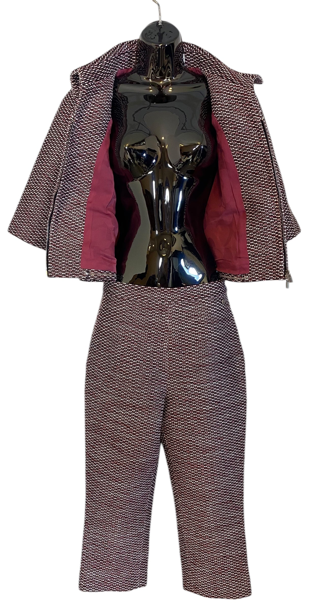 Chanel 19C La Pausa Runway 2 Piece Set Tweed Jacket Matching Capri Pants FR 38