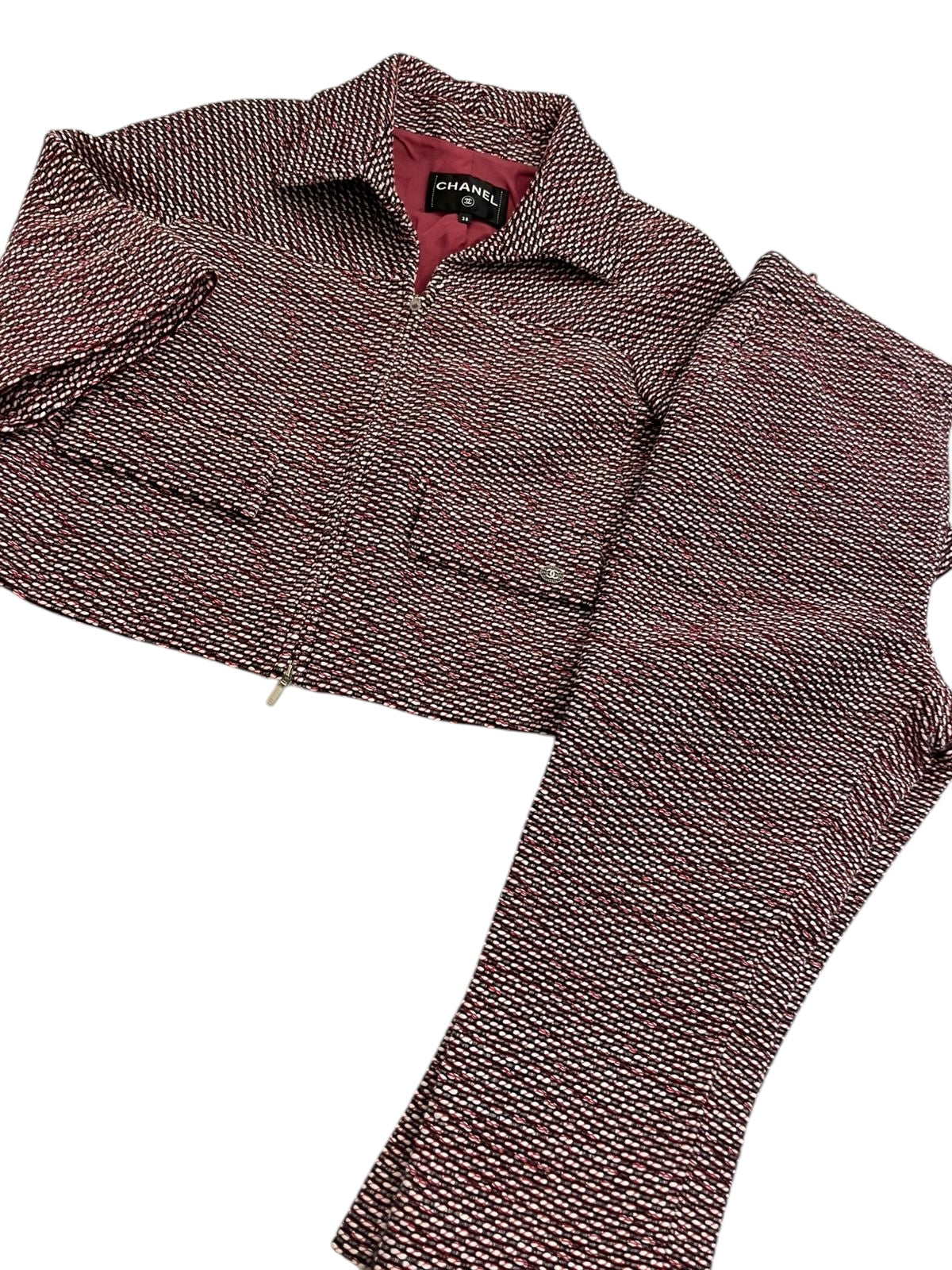 Chanel 19C La Pausa Runway 2 Piece Set Tweed Jacket Matching Capri Pants FR 38