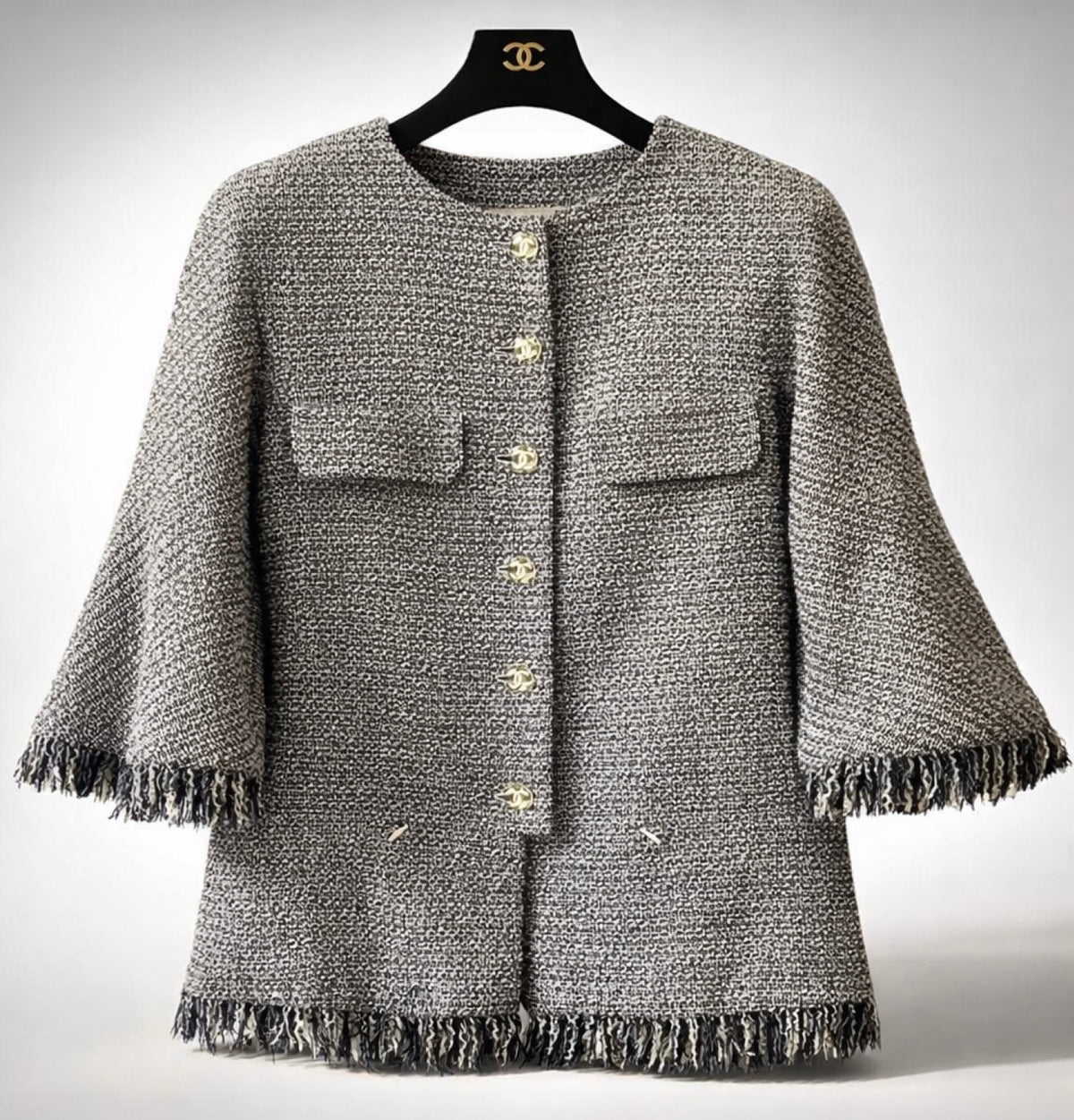 Chanel 18P Black White Ecru Boucle Tweed Fringe Jacket FR 44